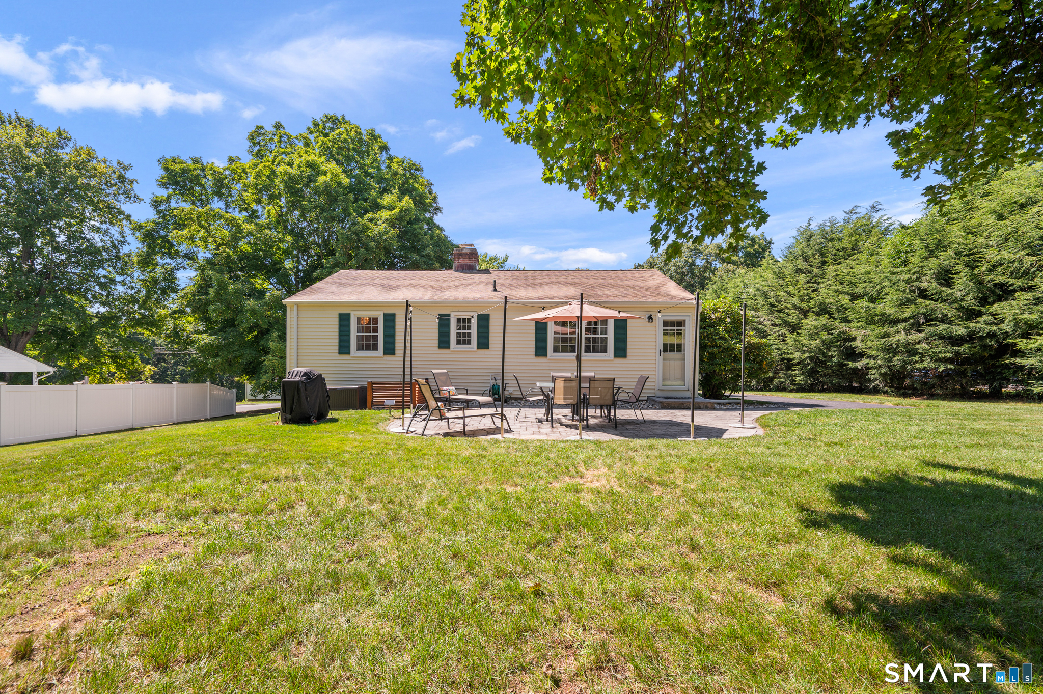 92 Range Hill Drive photo 37
