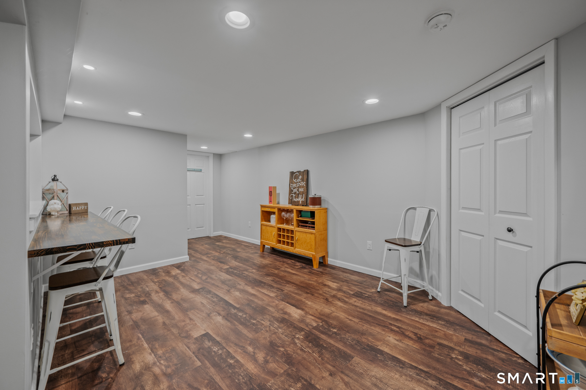 92 Range Hill Drive photo 32