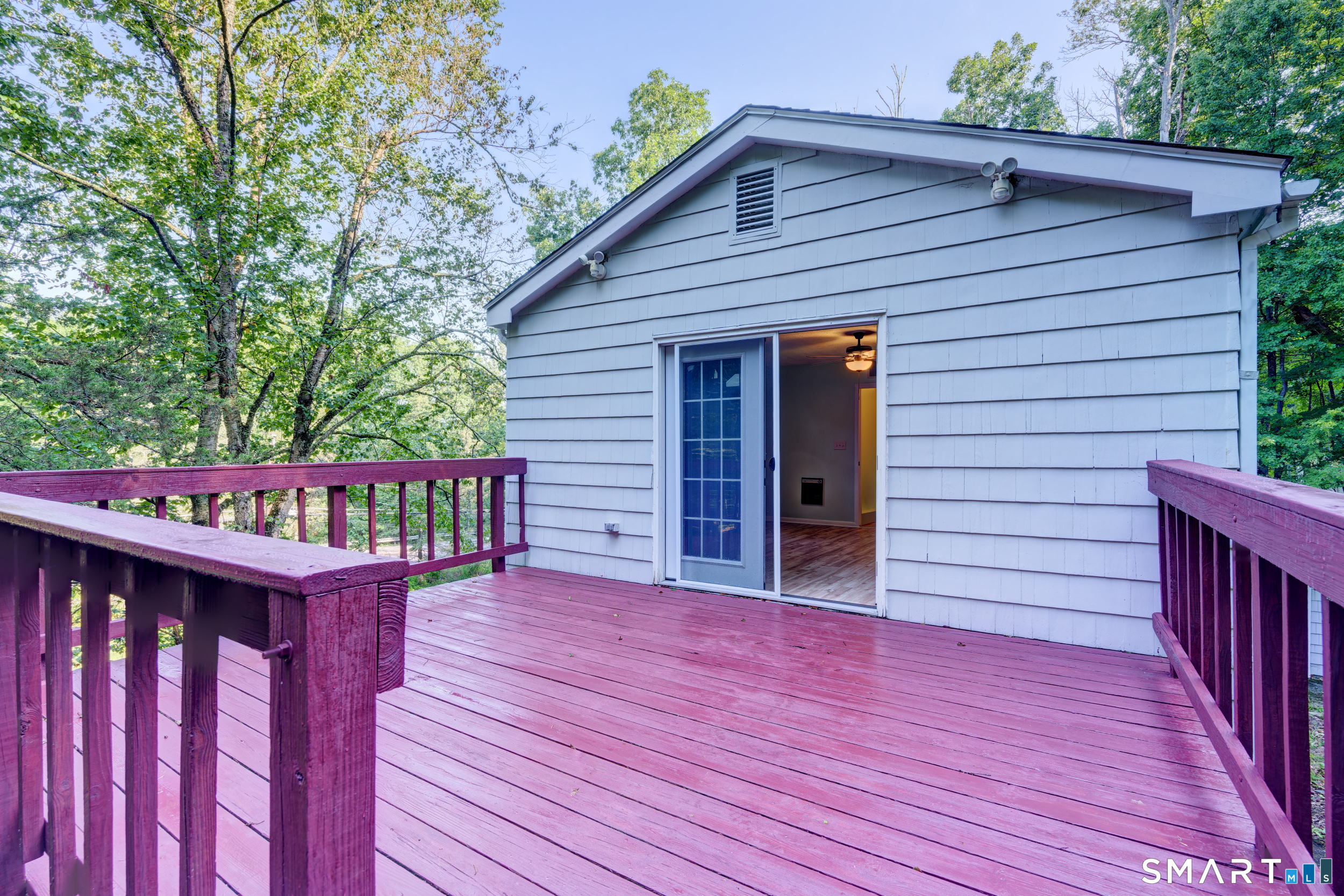 1634 Stafford Road photo 32