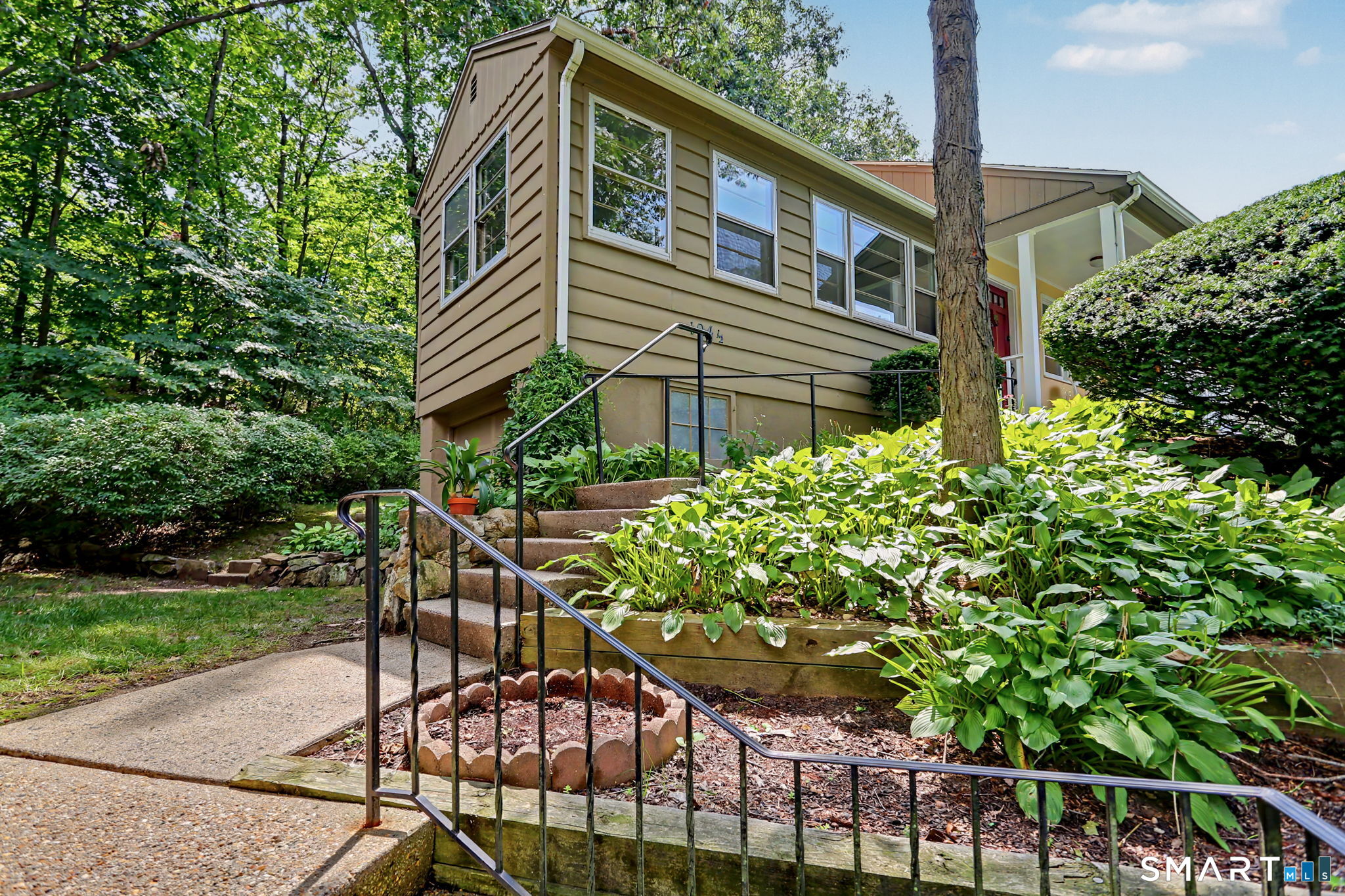 104 1/2 Ledgebrook Drive Unit #104H photo 31