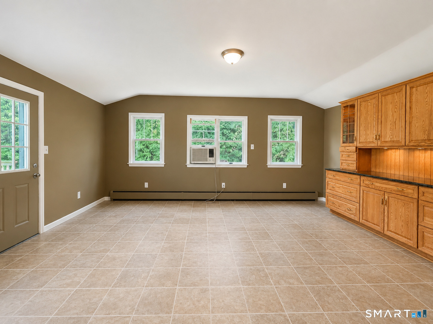 19 Hillside Circle photo 15
