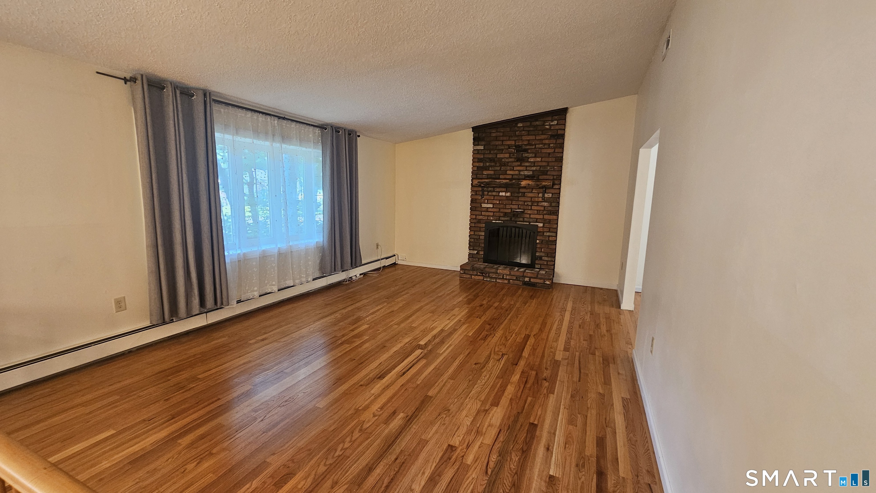 878 Manchester Road photo 6