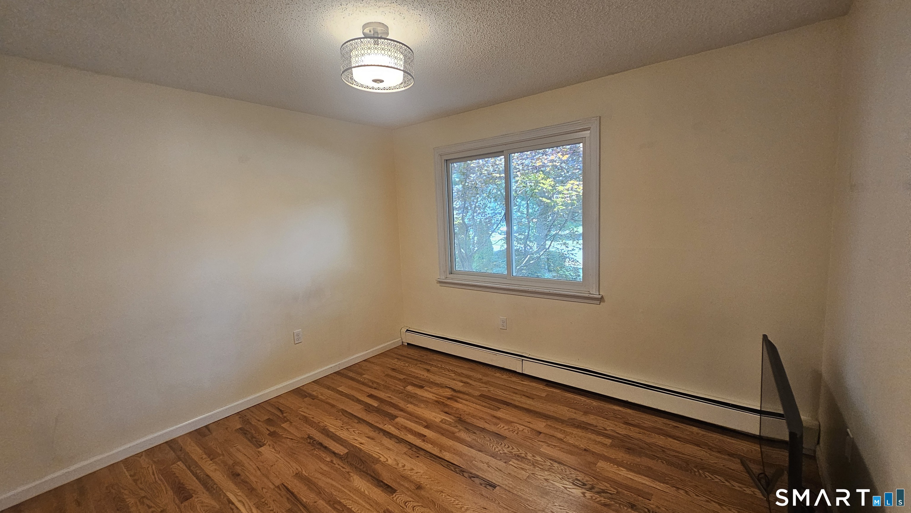 878 Manchester Road photo 12