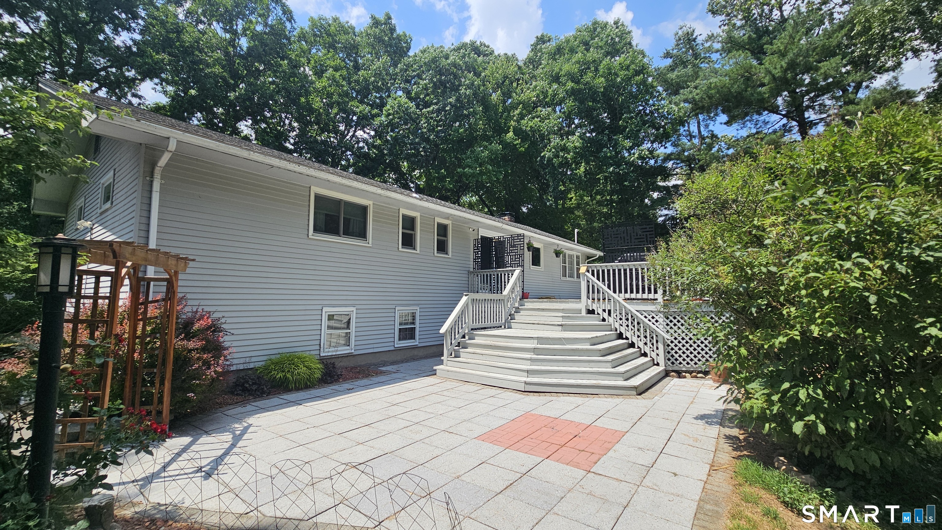 878 Manchester Road photo 4
