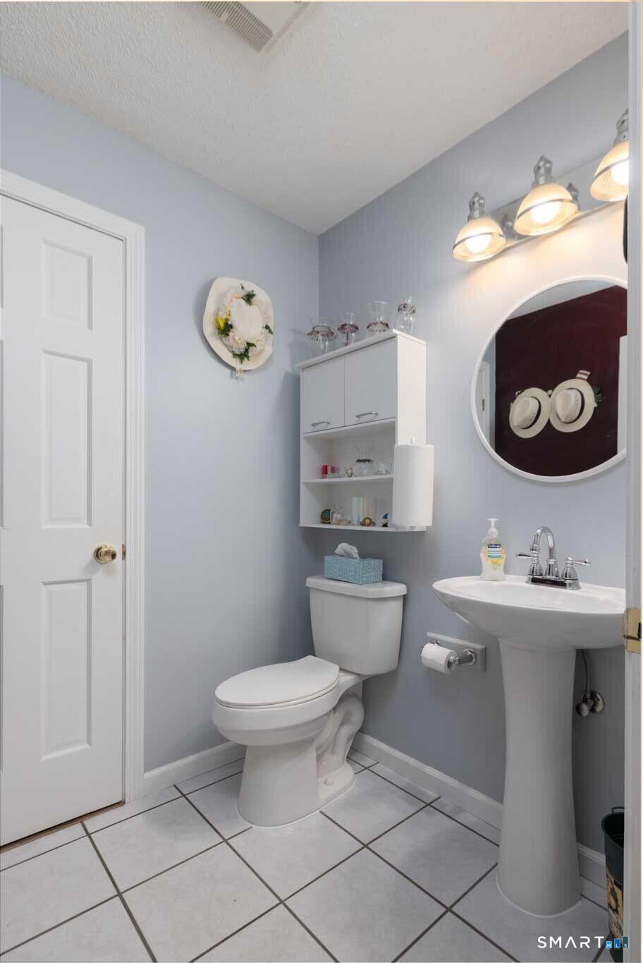 27 Hearthstone Drive photo 11