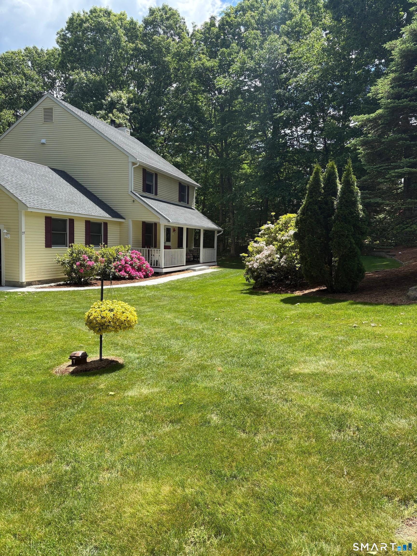 27 Hearthstone Drive photo 32