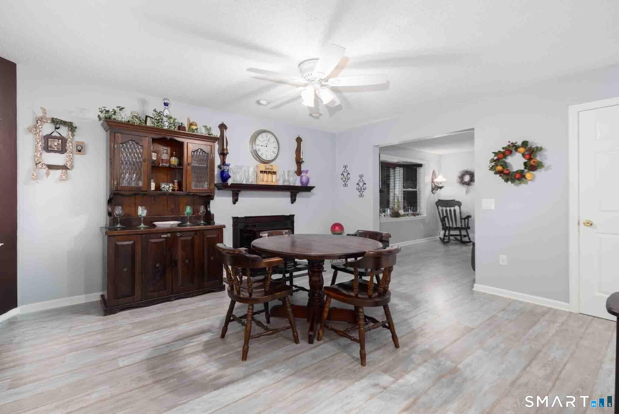 27 Hearthstone Drive photo 14