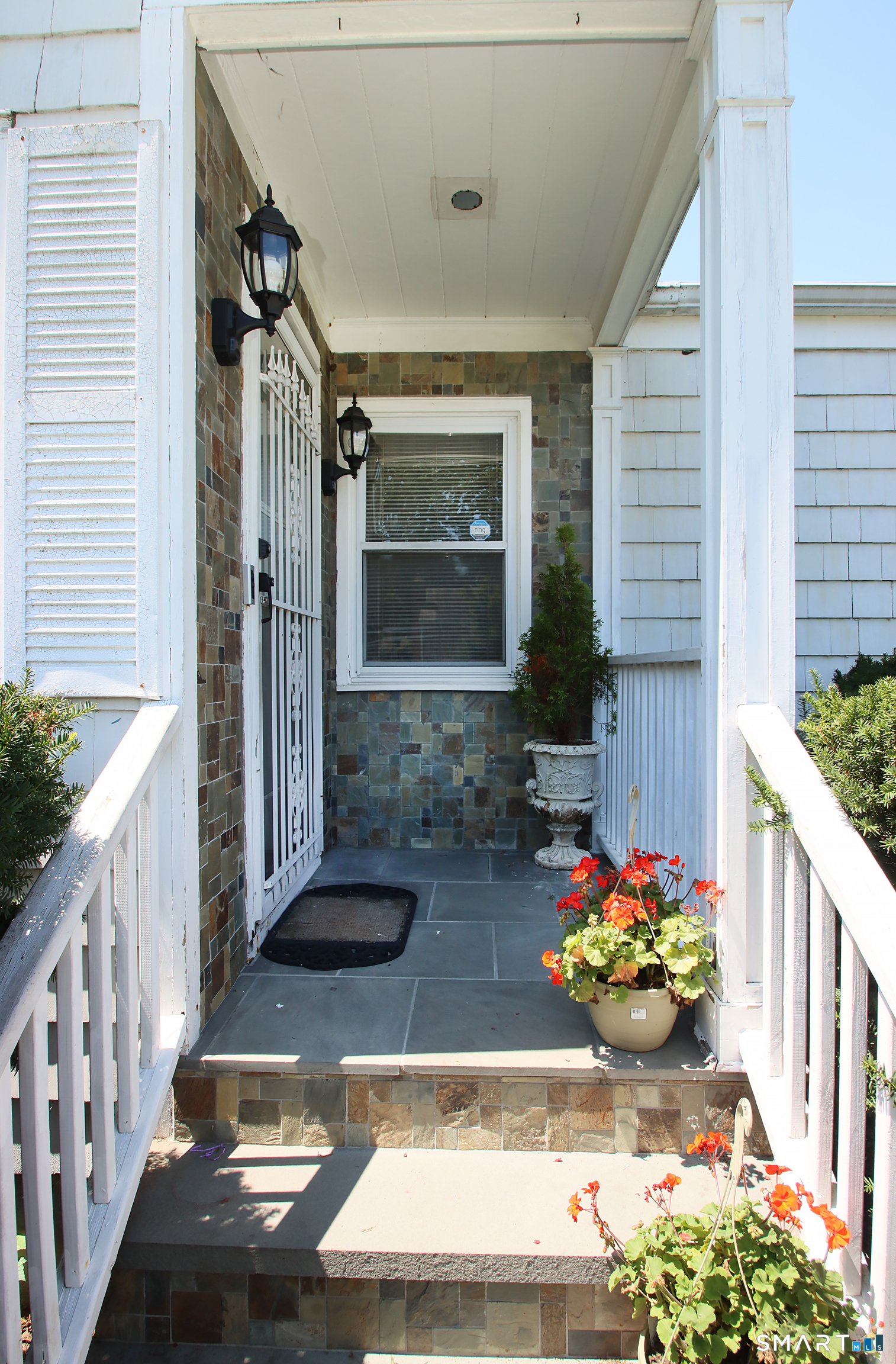 93 George Street photo 8
