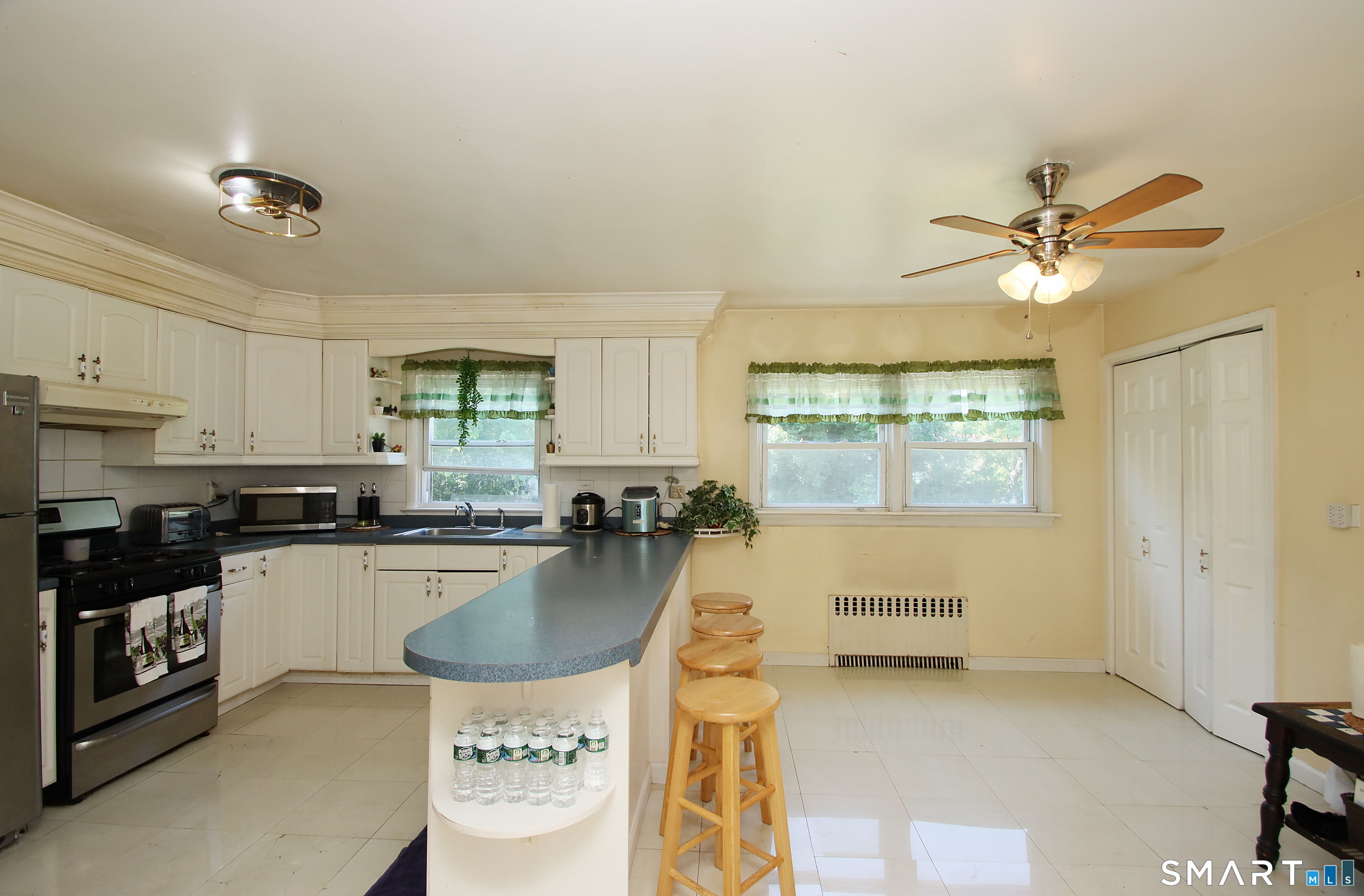 93 George Street photo 14