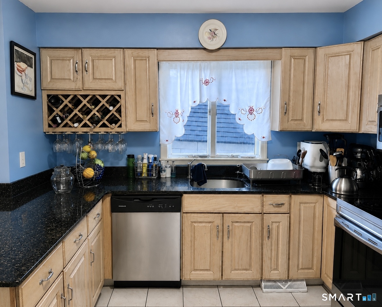 176 Magnolia Street photo 4