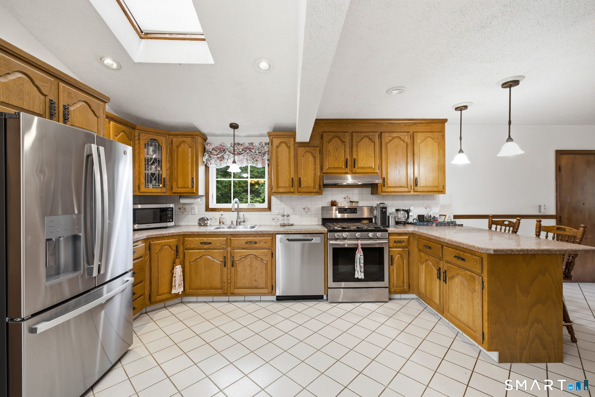 256 Fairlawn Drive photo 3