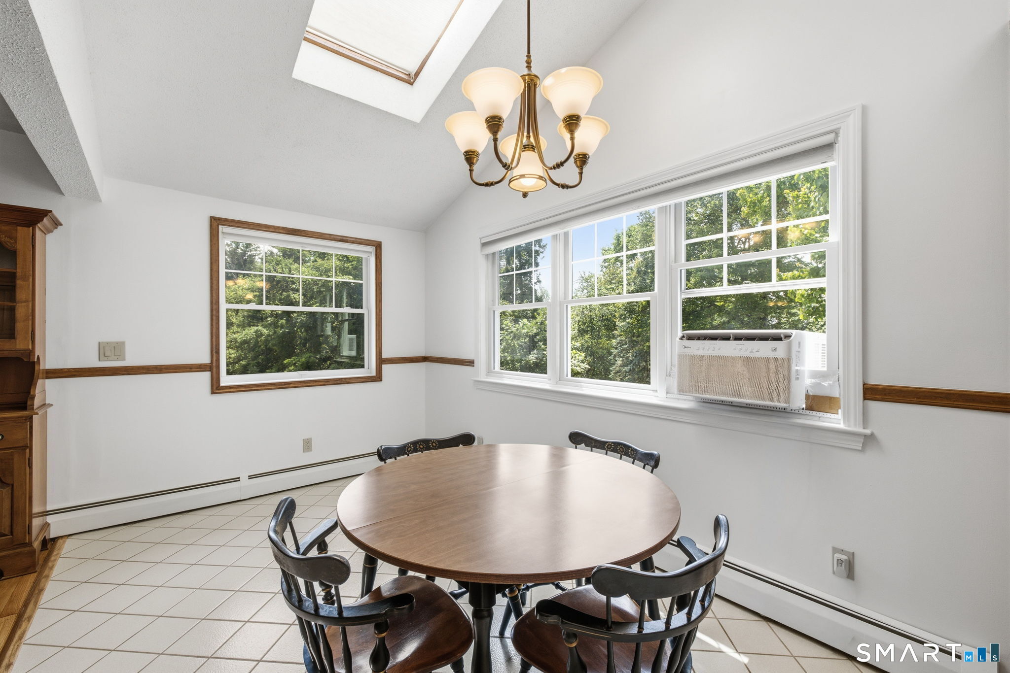 256 Fairlawn Drive photo 8