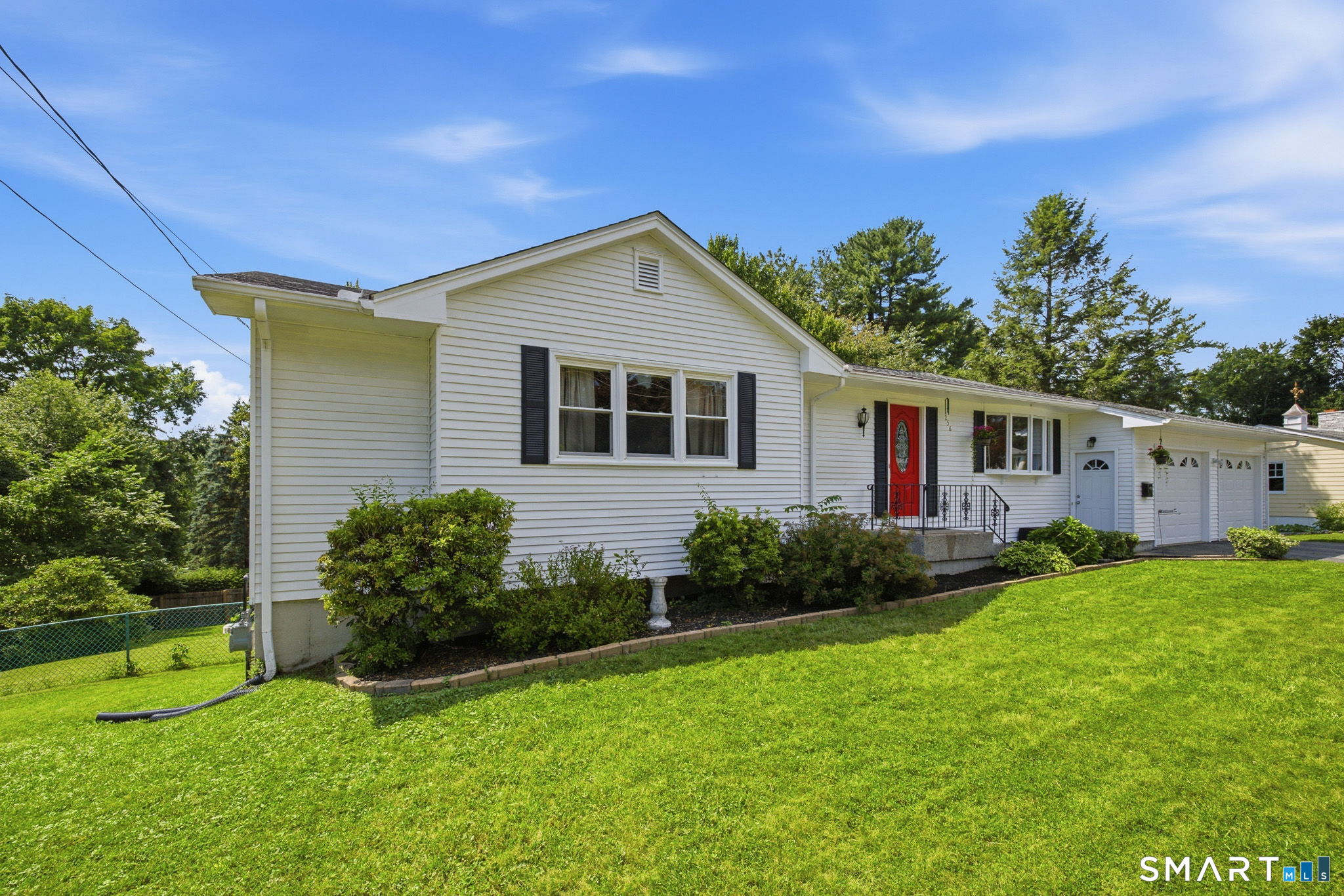 256 Fairlawn Drive photo 2