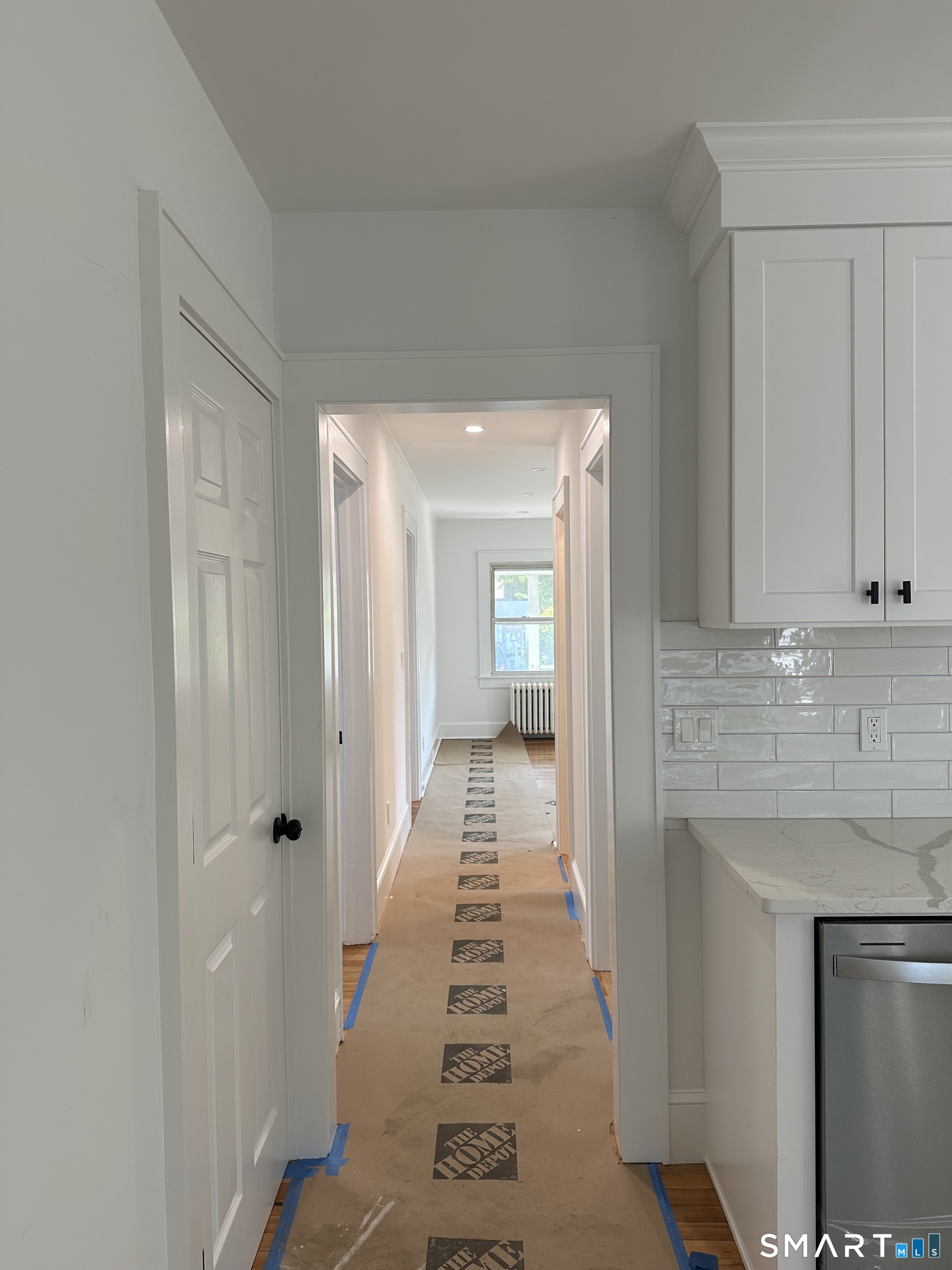 18 Parker Avenue photo 6