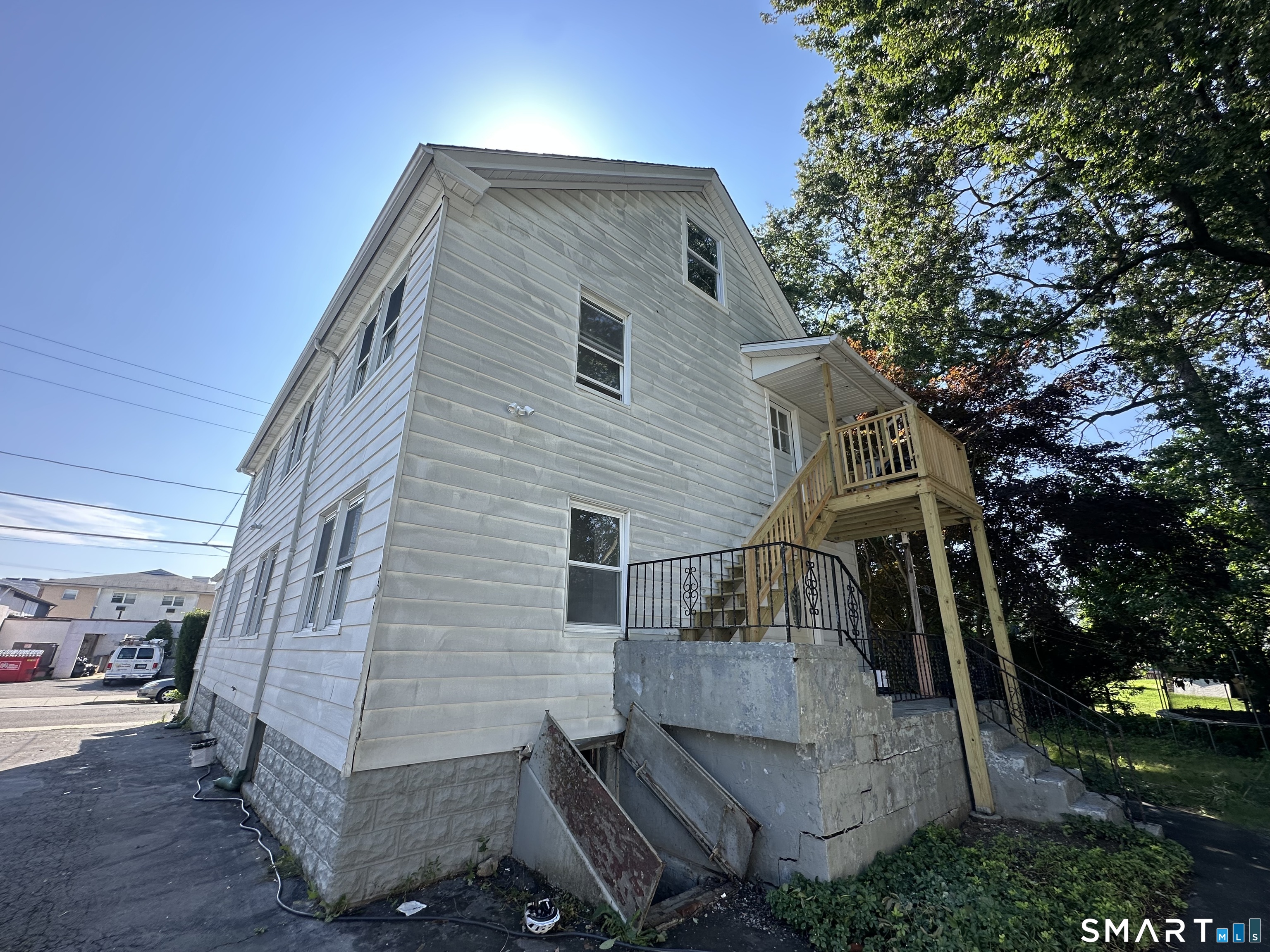 18 Parker Avenue photo 12