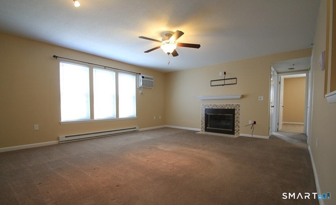 82 Longview Street  Unit #44 photo 2
