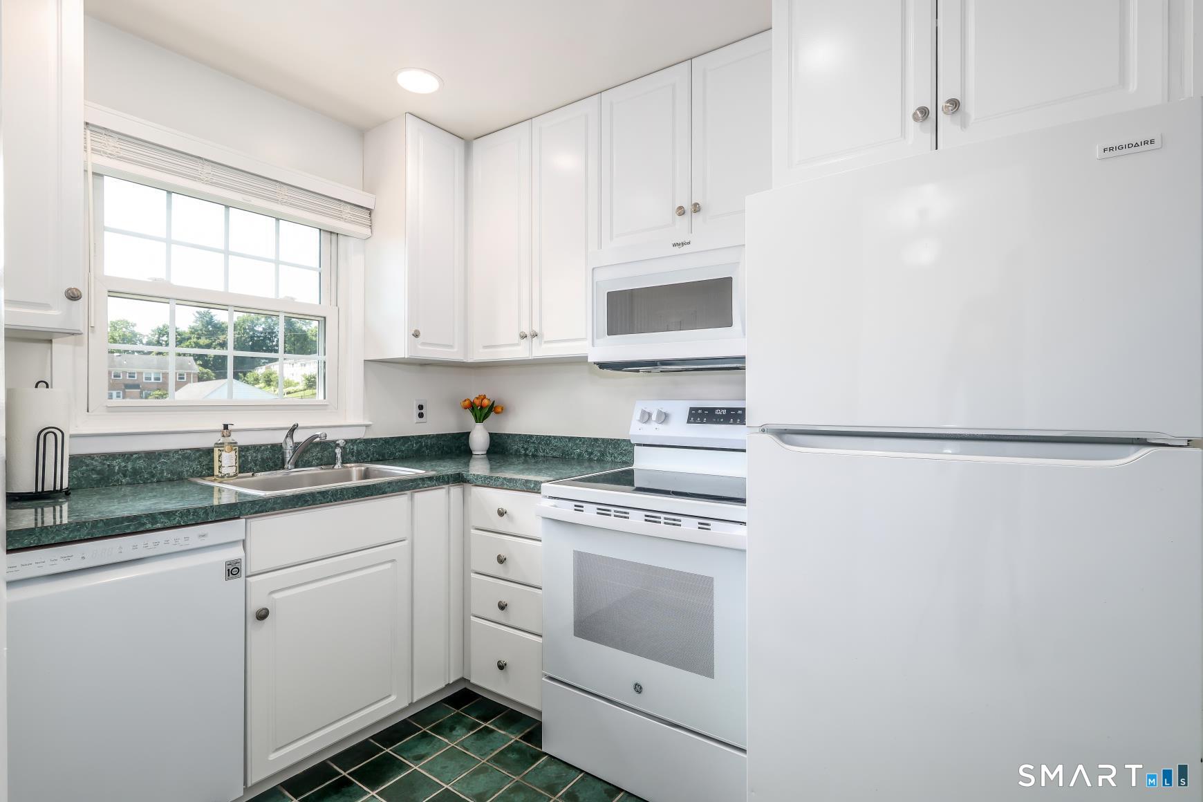 114 Heritage Hill Road Unit #C photo 11