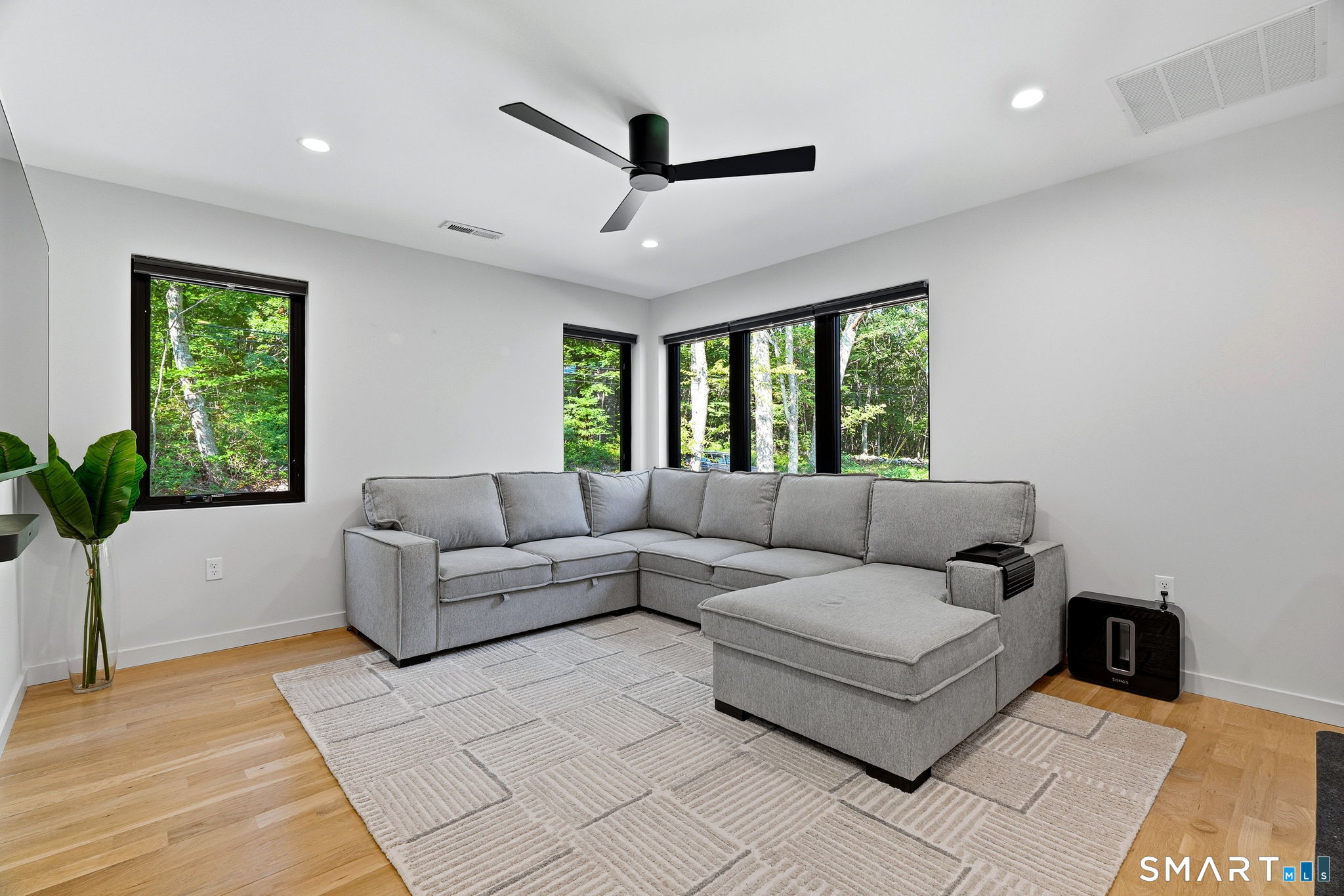 119 Scott Road photo 30