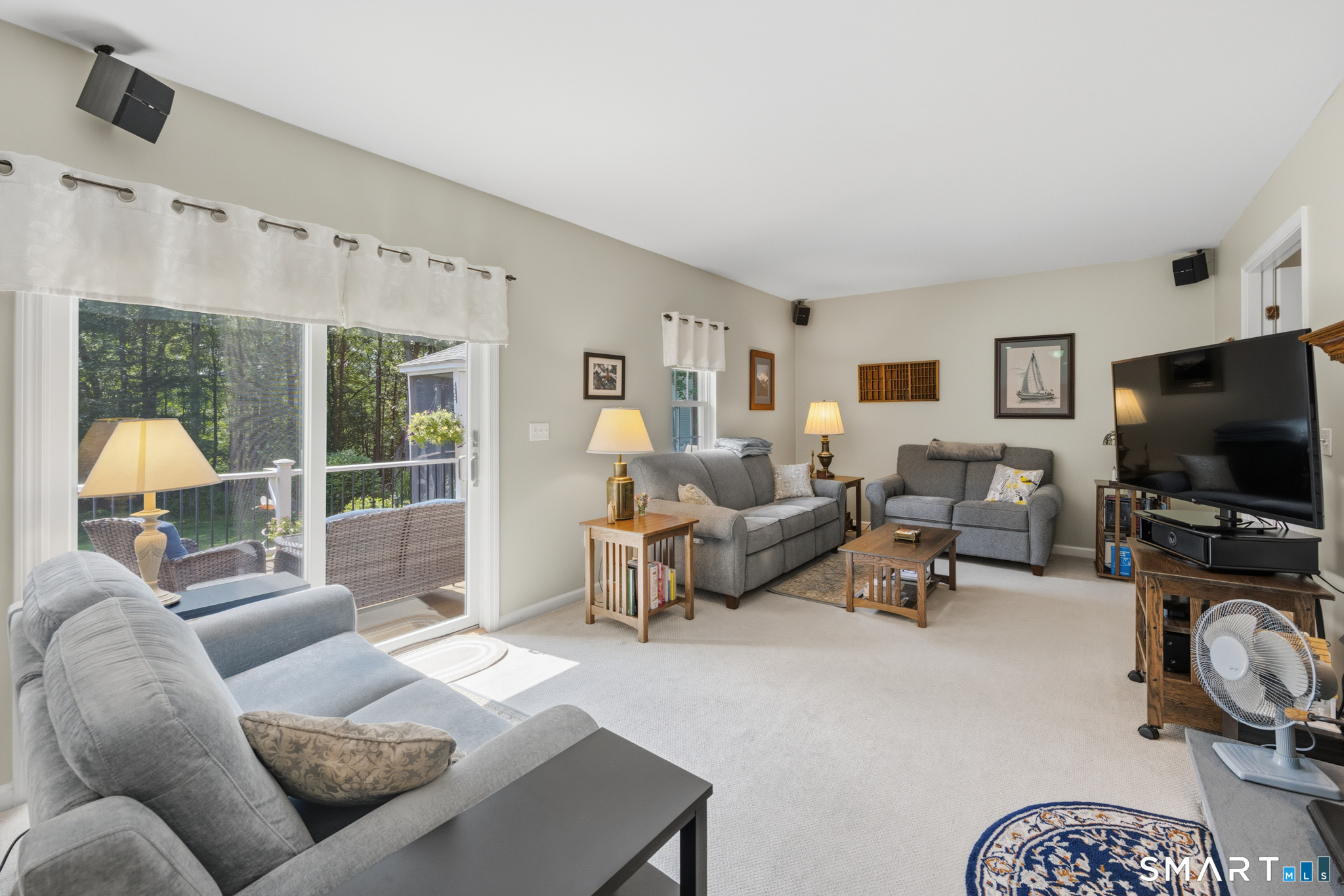 82 Nicole Drive photo 11
