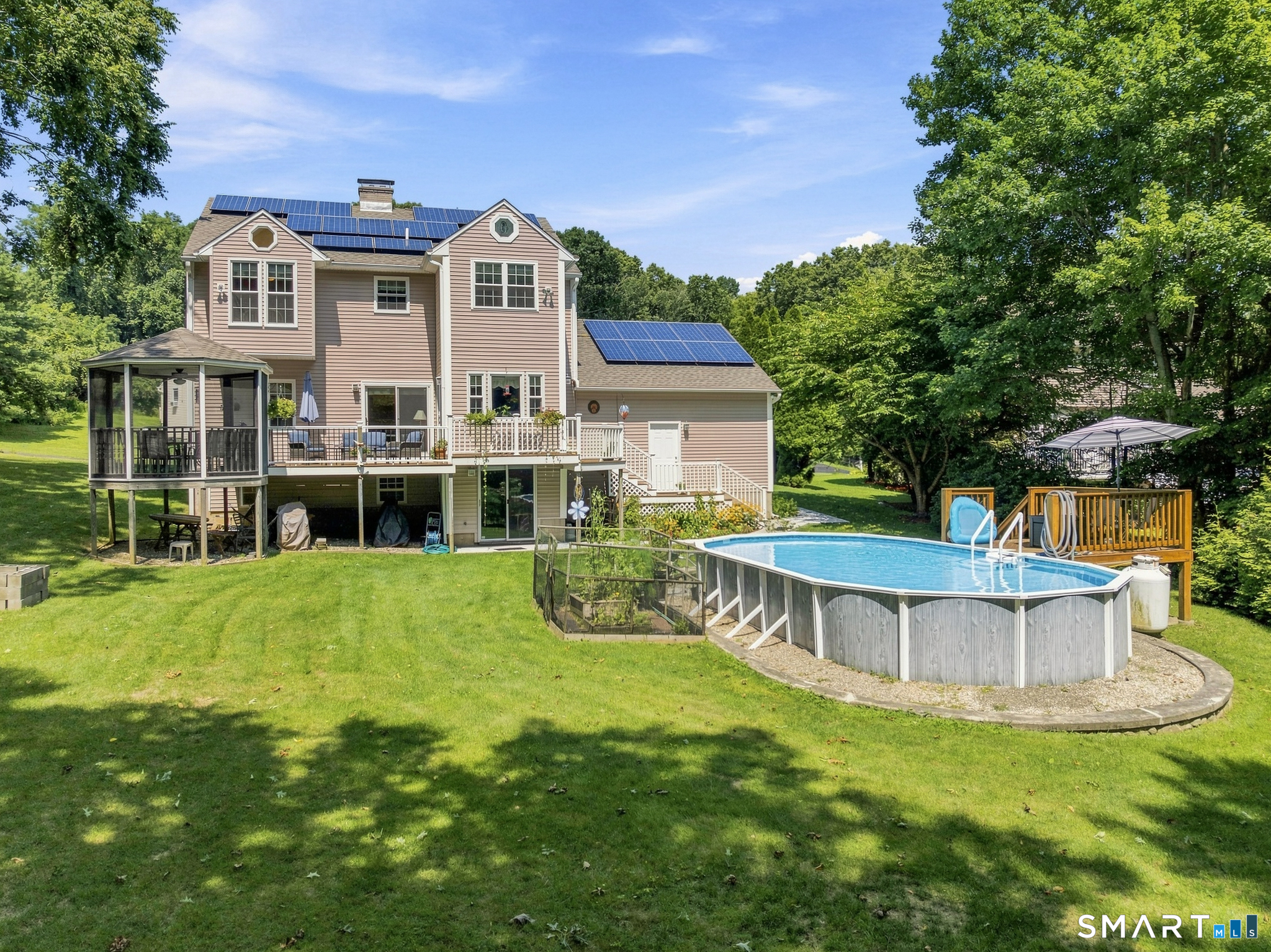 82 Nicole Drive photo 37