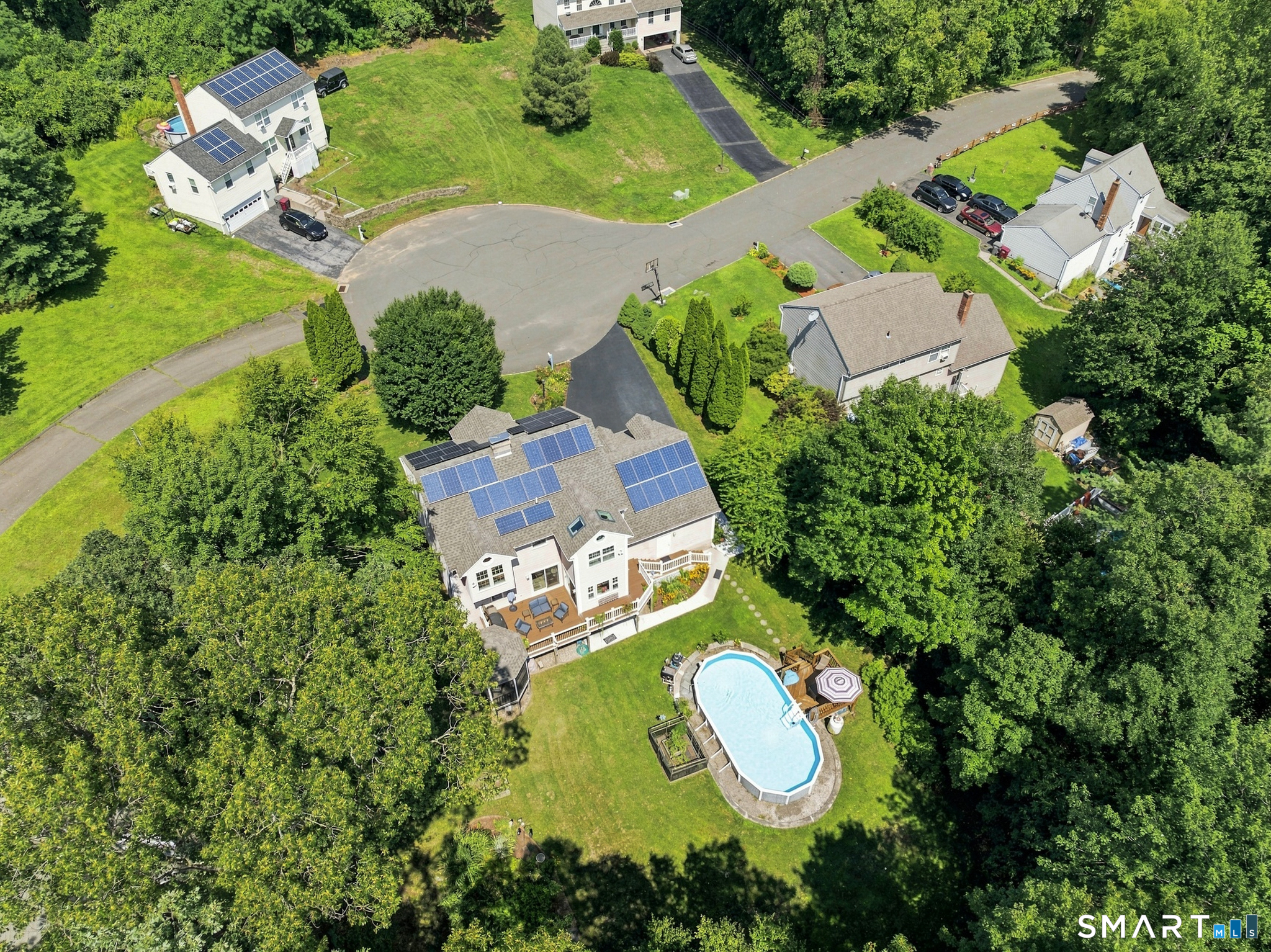 82 Nicole Drive photo 40