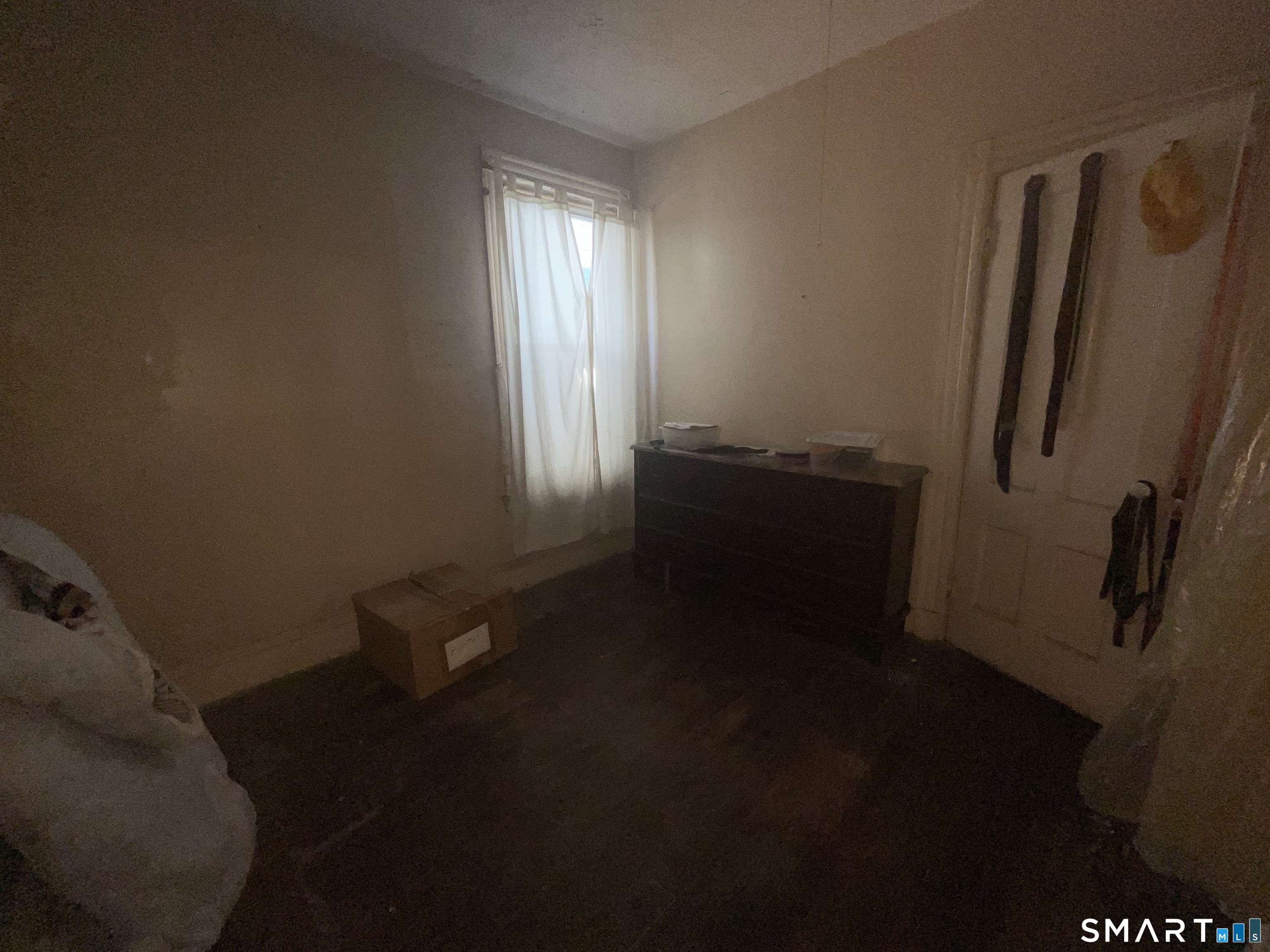 279 Howard Avenue photo 3