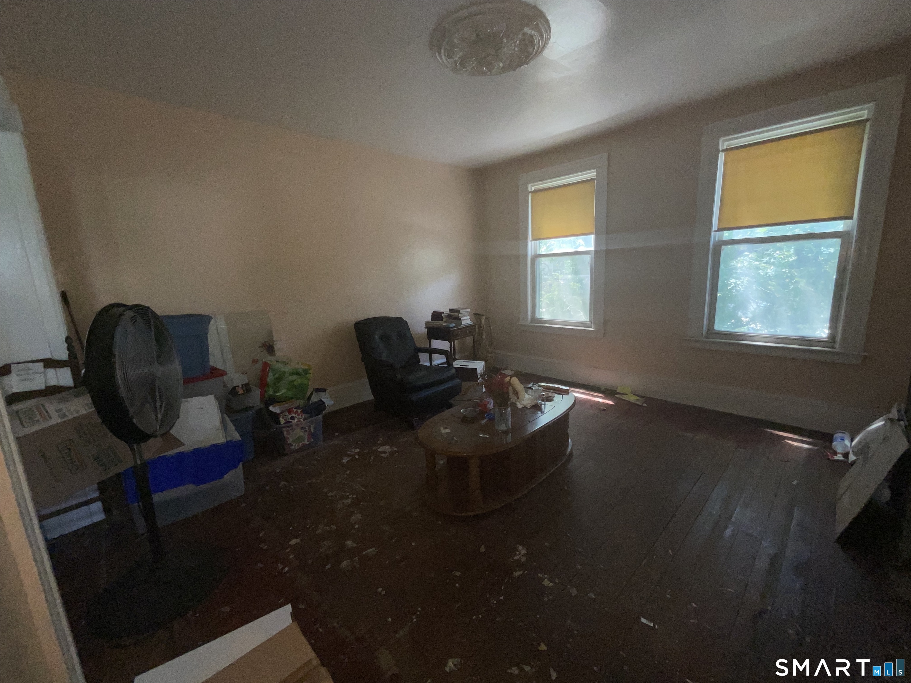 279 Howard Avenue photo 9
