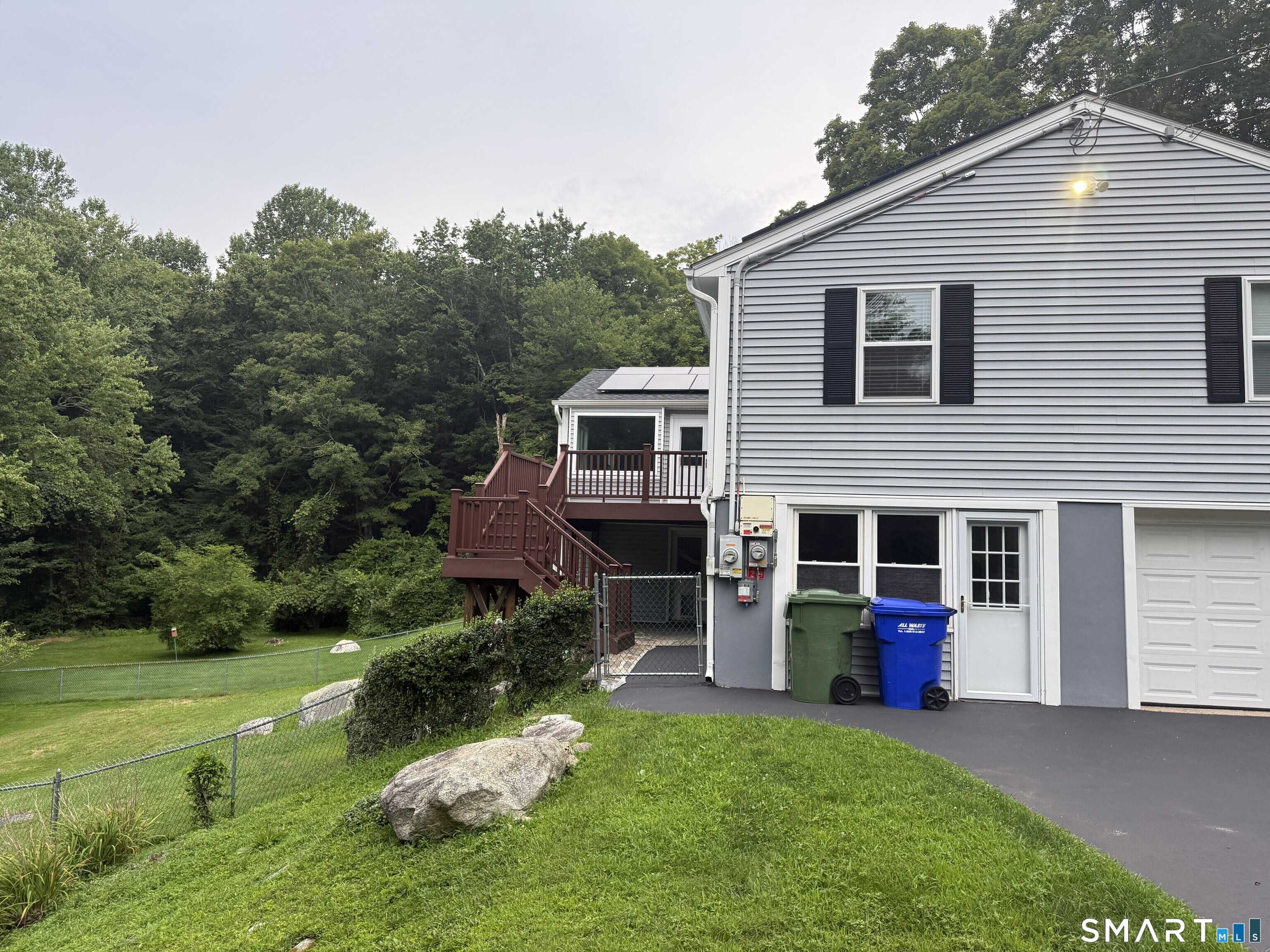 138 Clark Hill Road photo 5