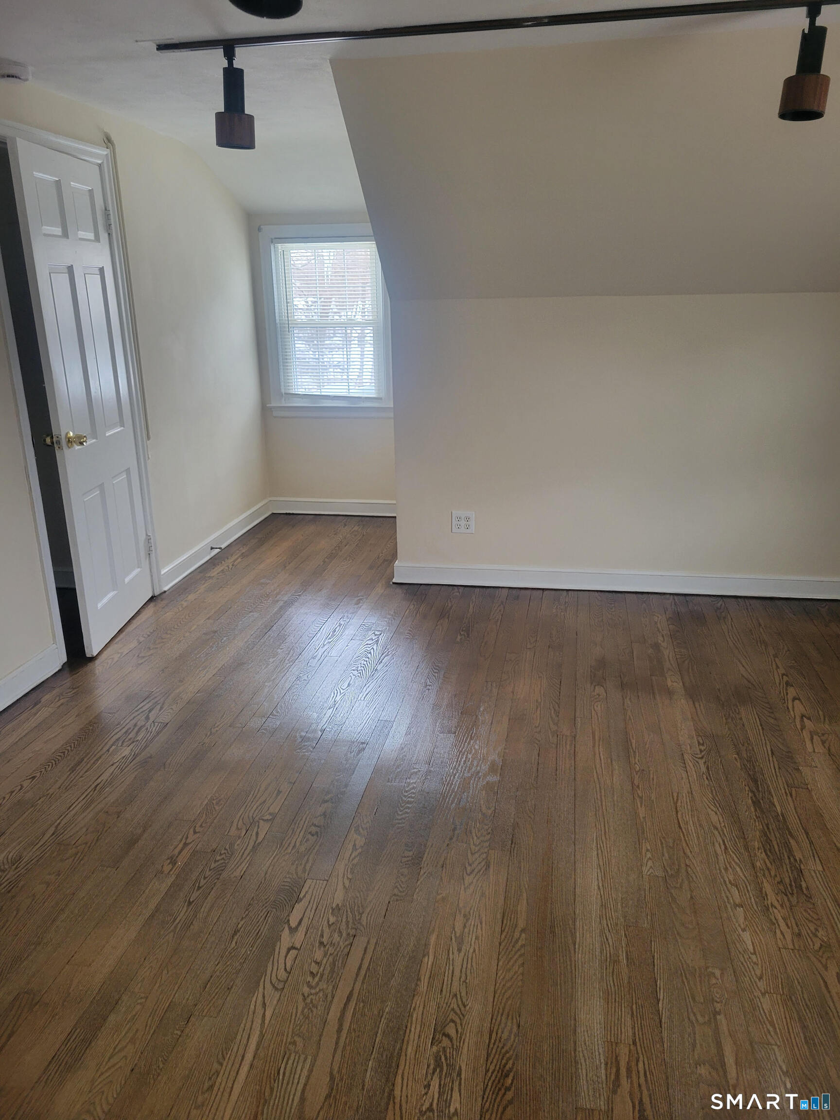 160 Wilmot Road photo 12