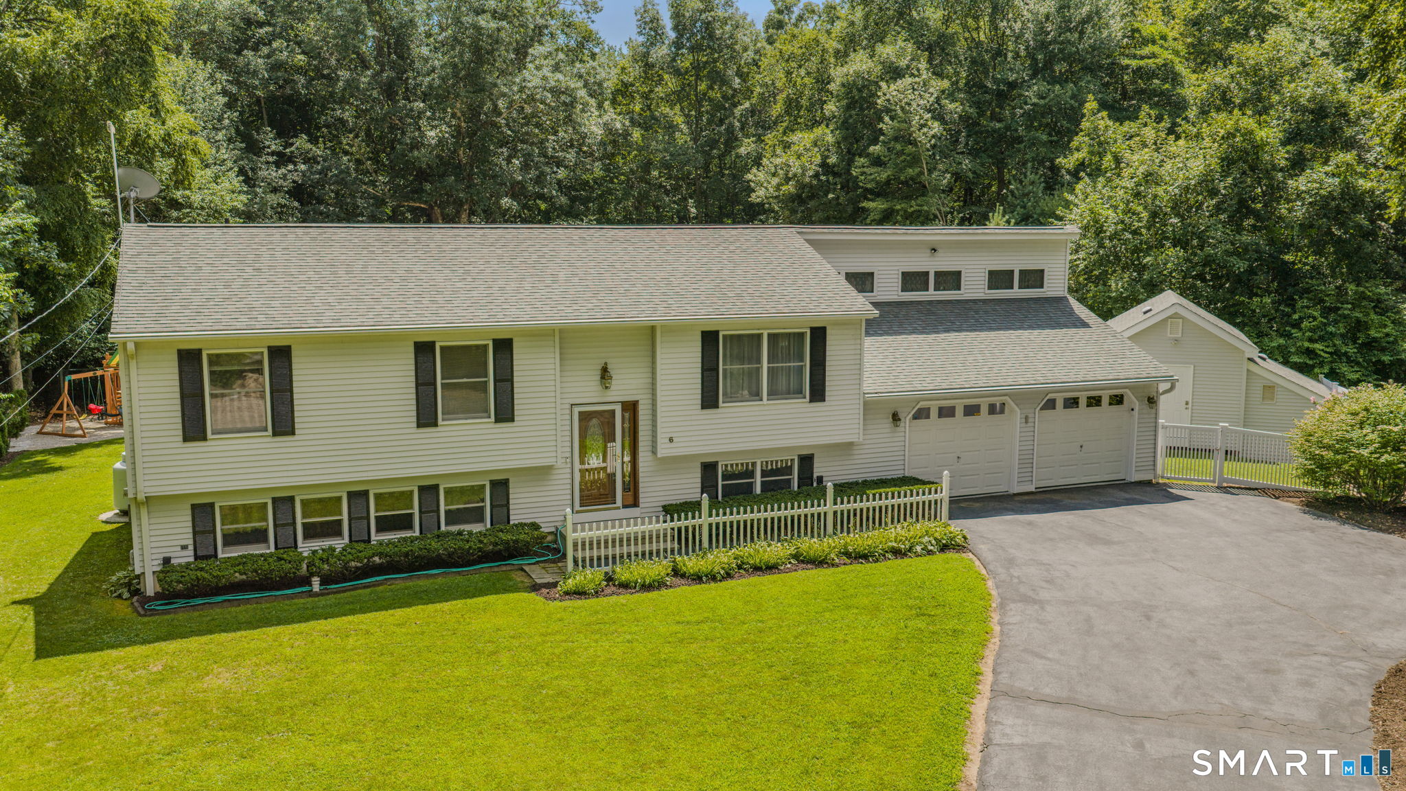 6 Liberty Road photo 2
