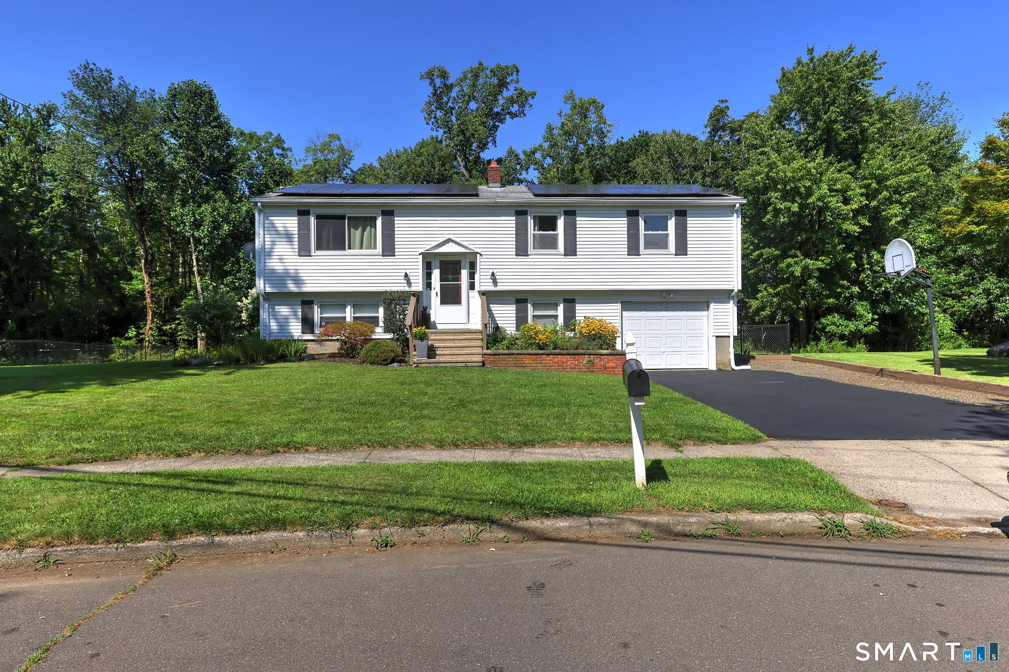 19 Lance Lane photo 17