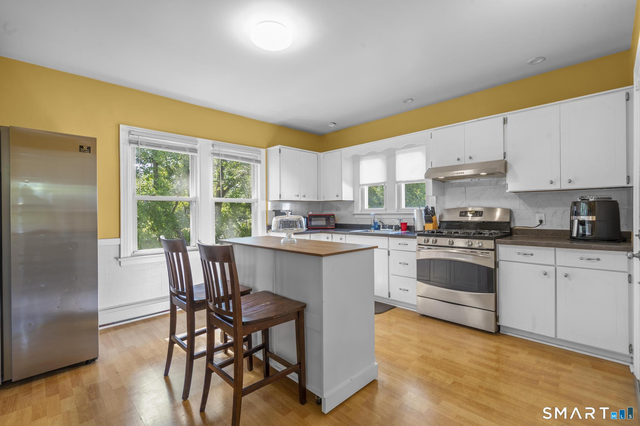 222 Easton Avenue photo 8