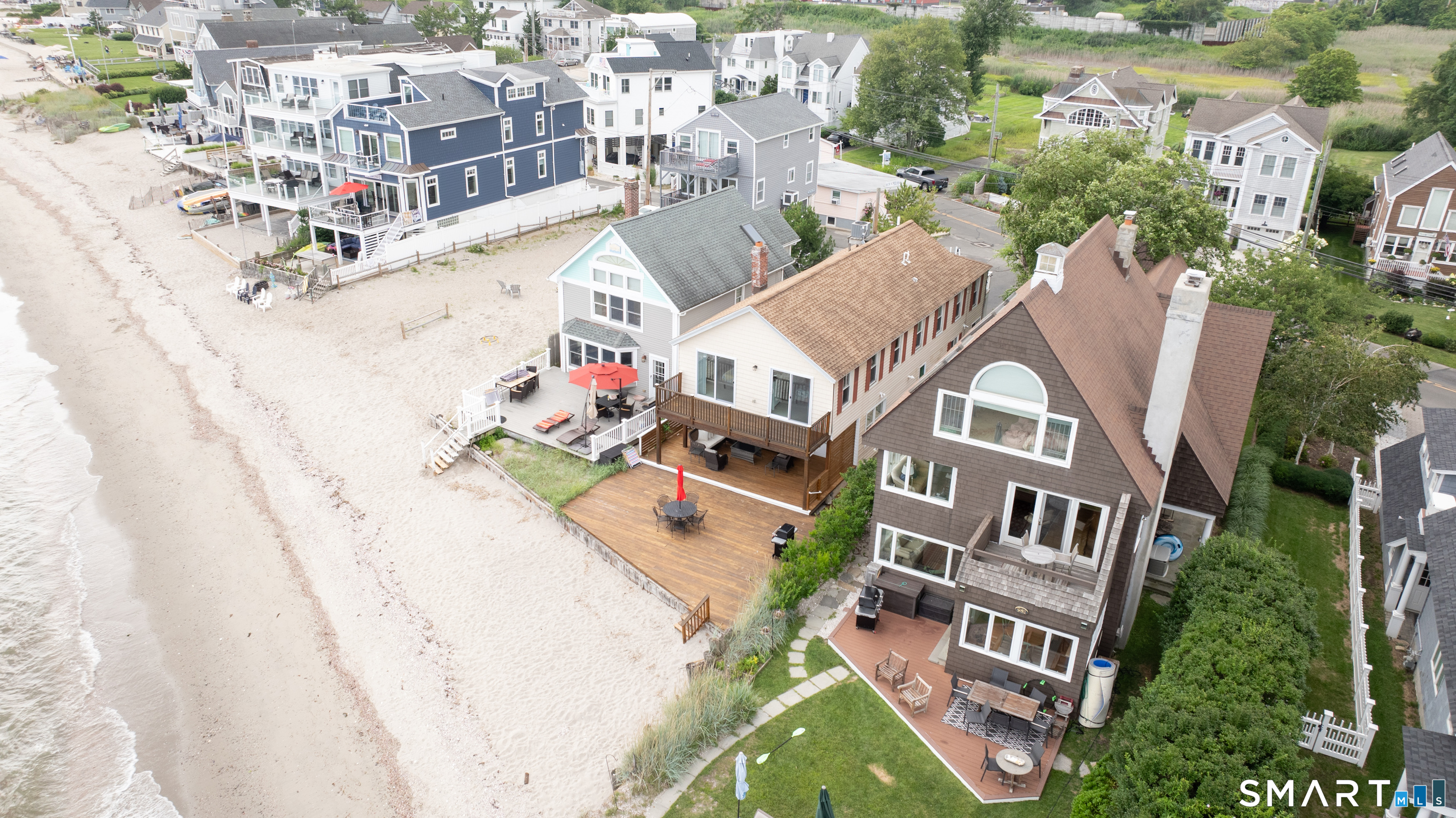 989 Fairfield Beach Road photo 3