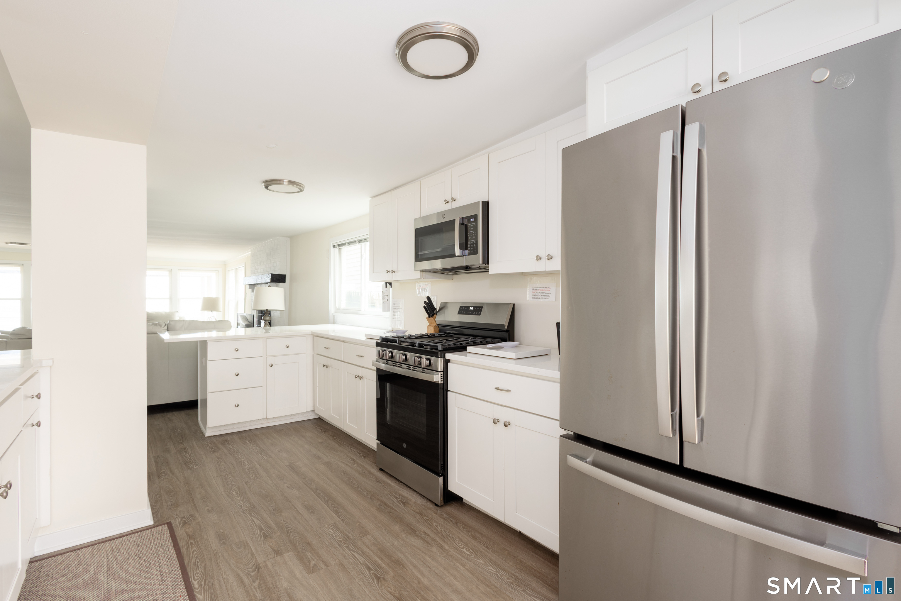 989 Fairfield Beach Road photo 7