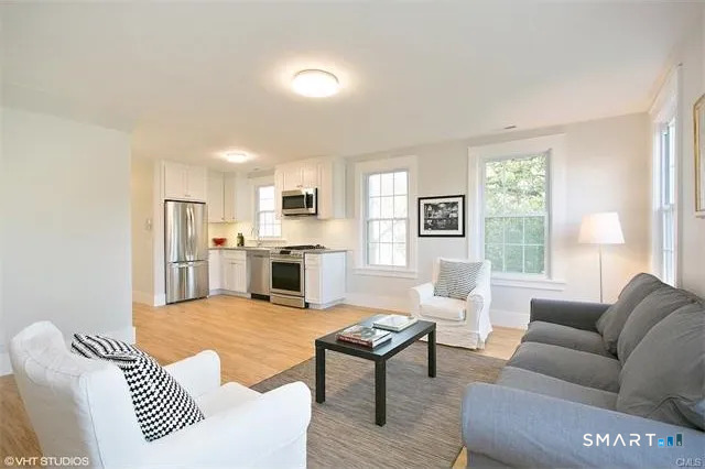2 Park Avenue, Norwalk, Connecticut photo 3