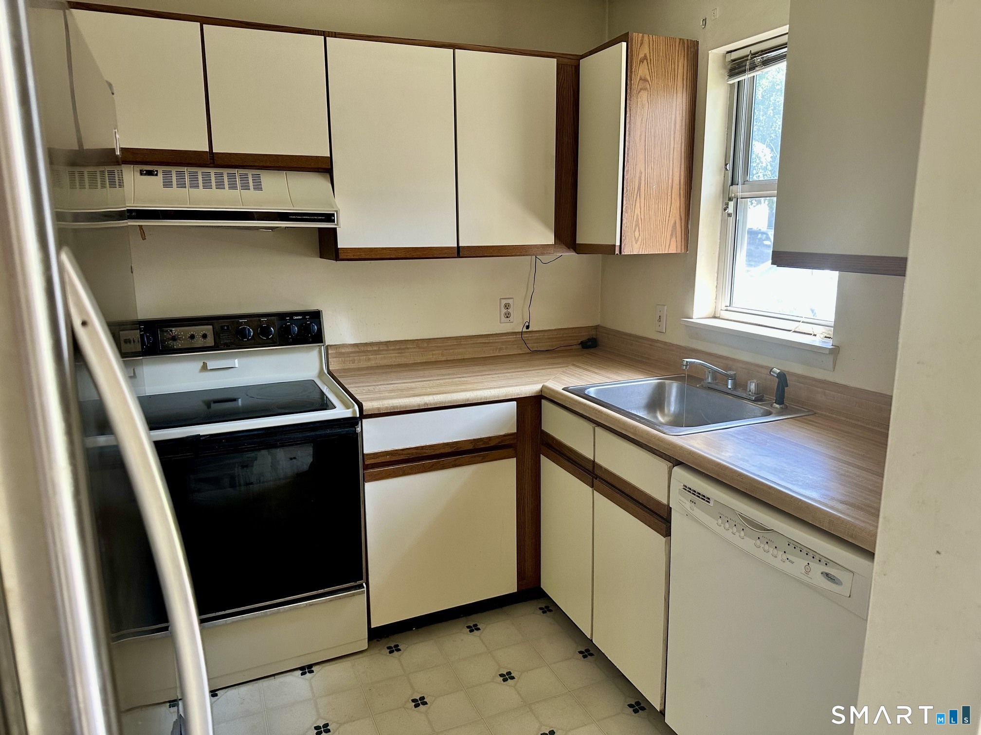 181 Sherbrooke Street  Unit #12 photo 12