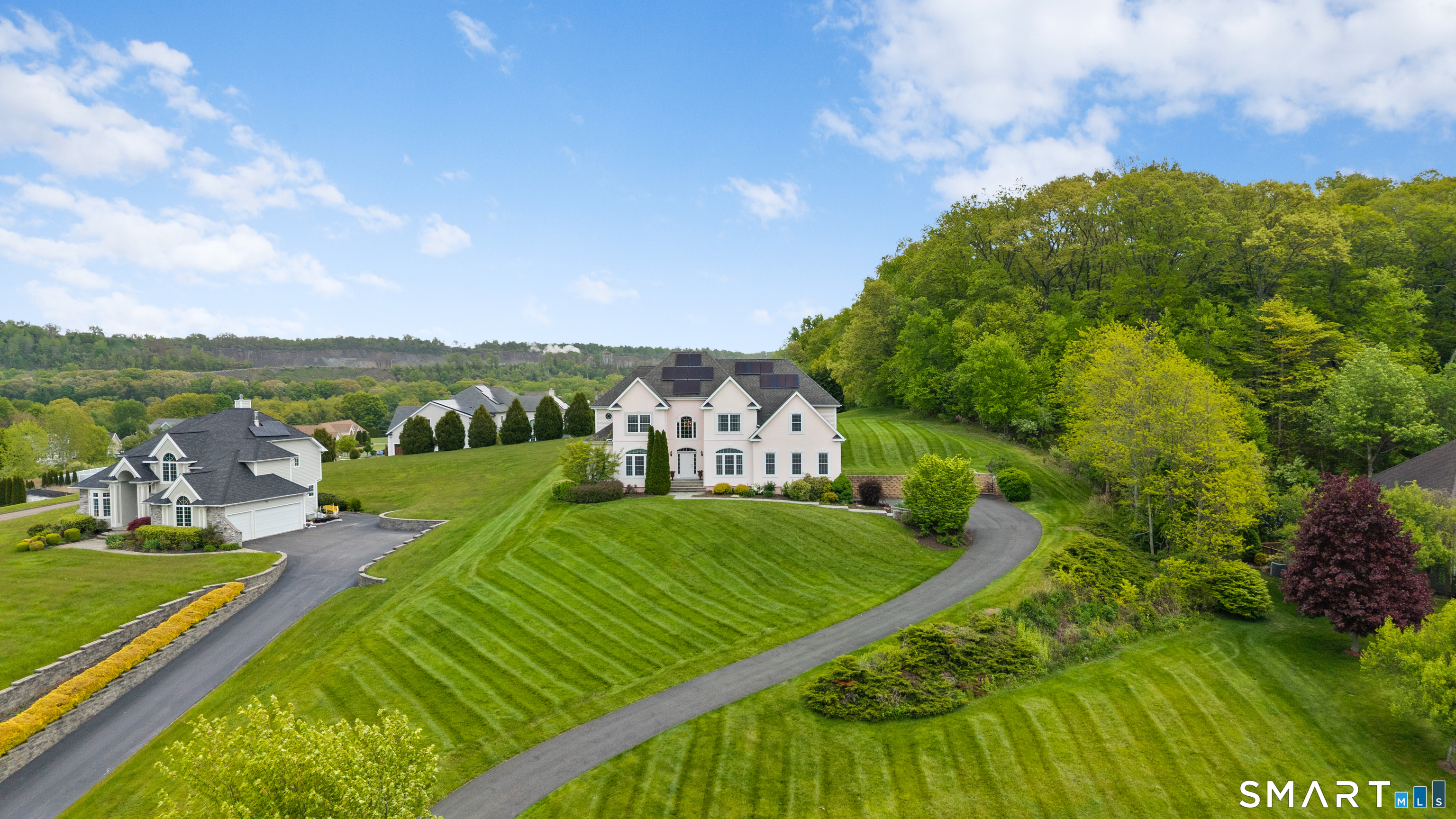 66 Wood Chase Lane photo 2