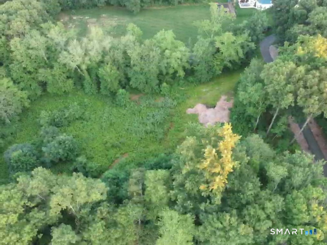 Photo 2 of Single family home for sale at 262 Mungertown Rd, Madison, CT 06443 | MLS# 24191892 | Listing updated on 2026-08-11