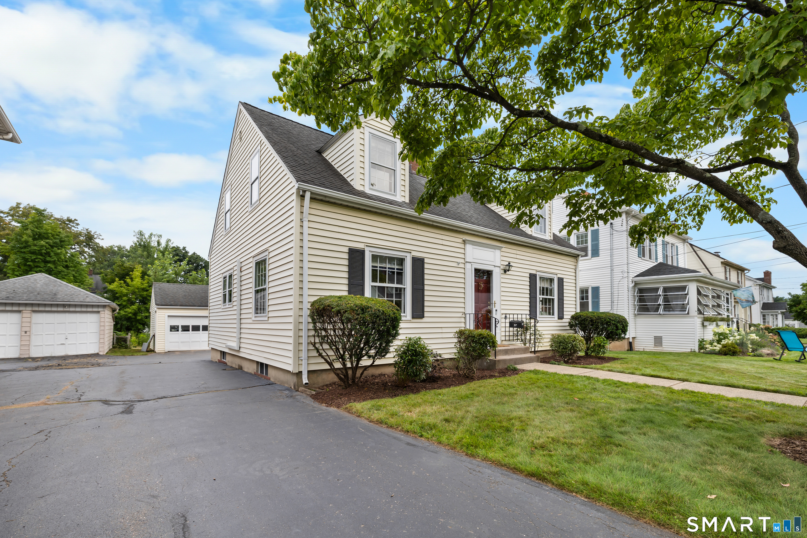 21st image of 57 Fennbrook Rd, West Hartford, CT 06119 | MLS# 24197281