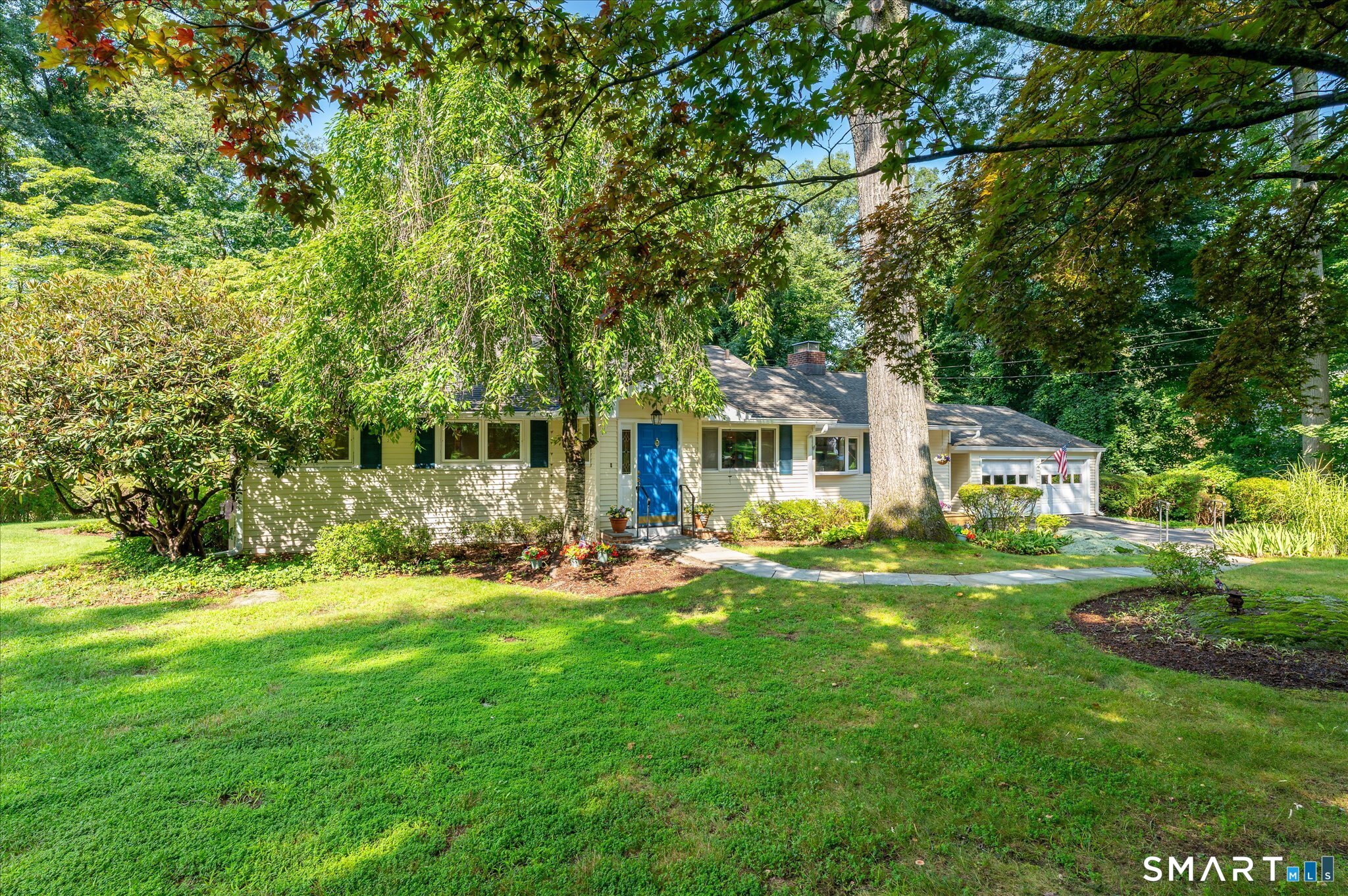 27 Archer Lane, Stamford, Connecticut photo 2