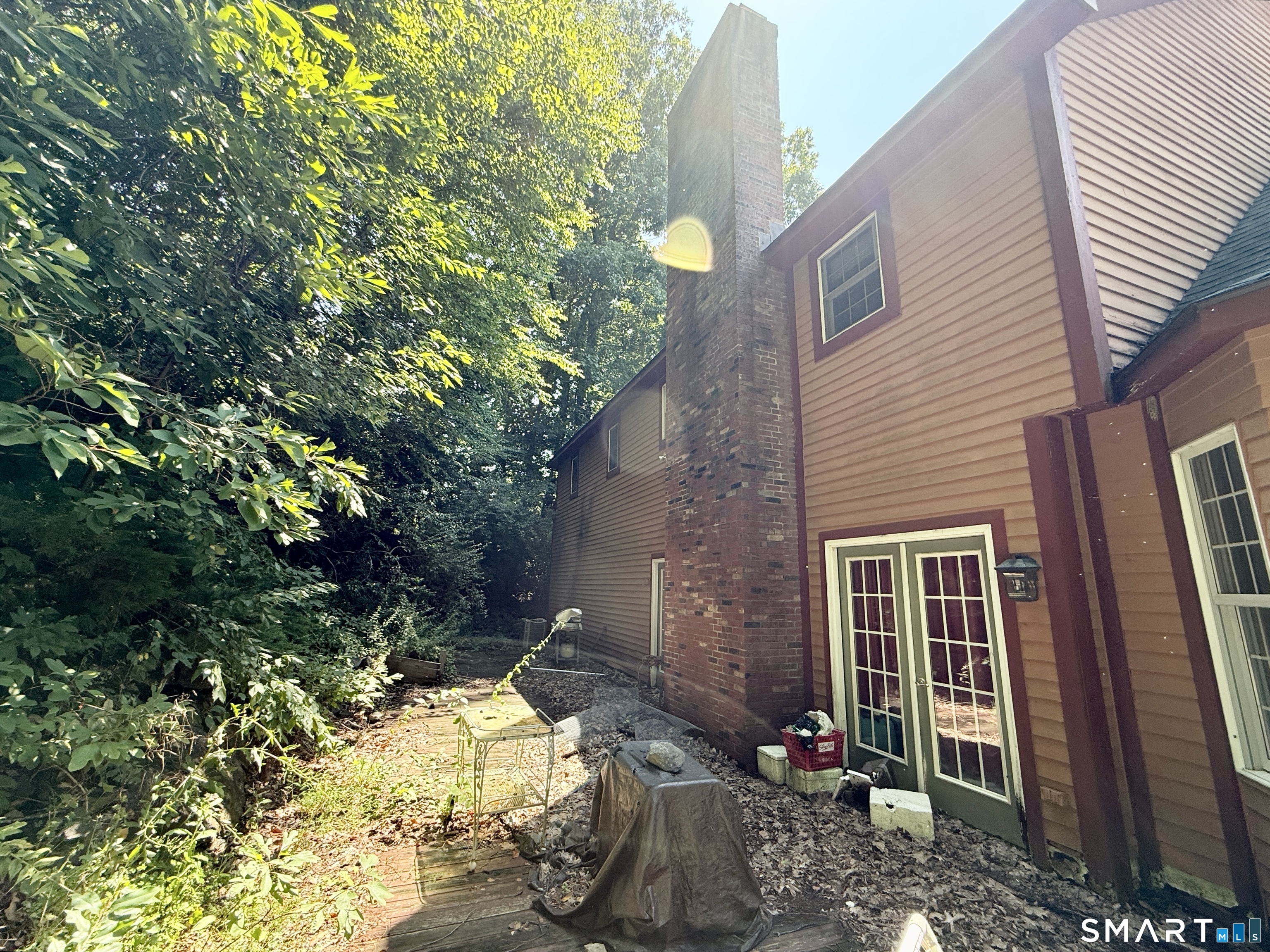 389 Tepi Drive photo 2