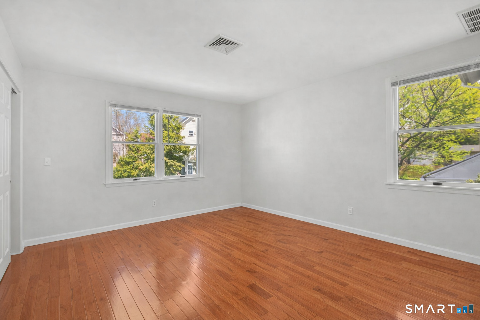21 Division Street West photo 12