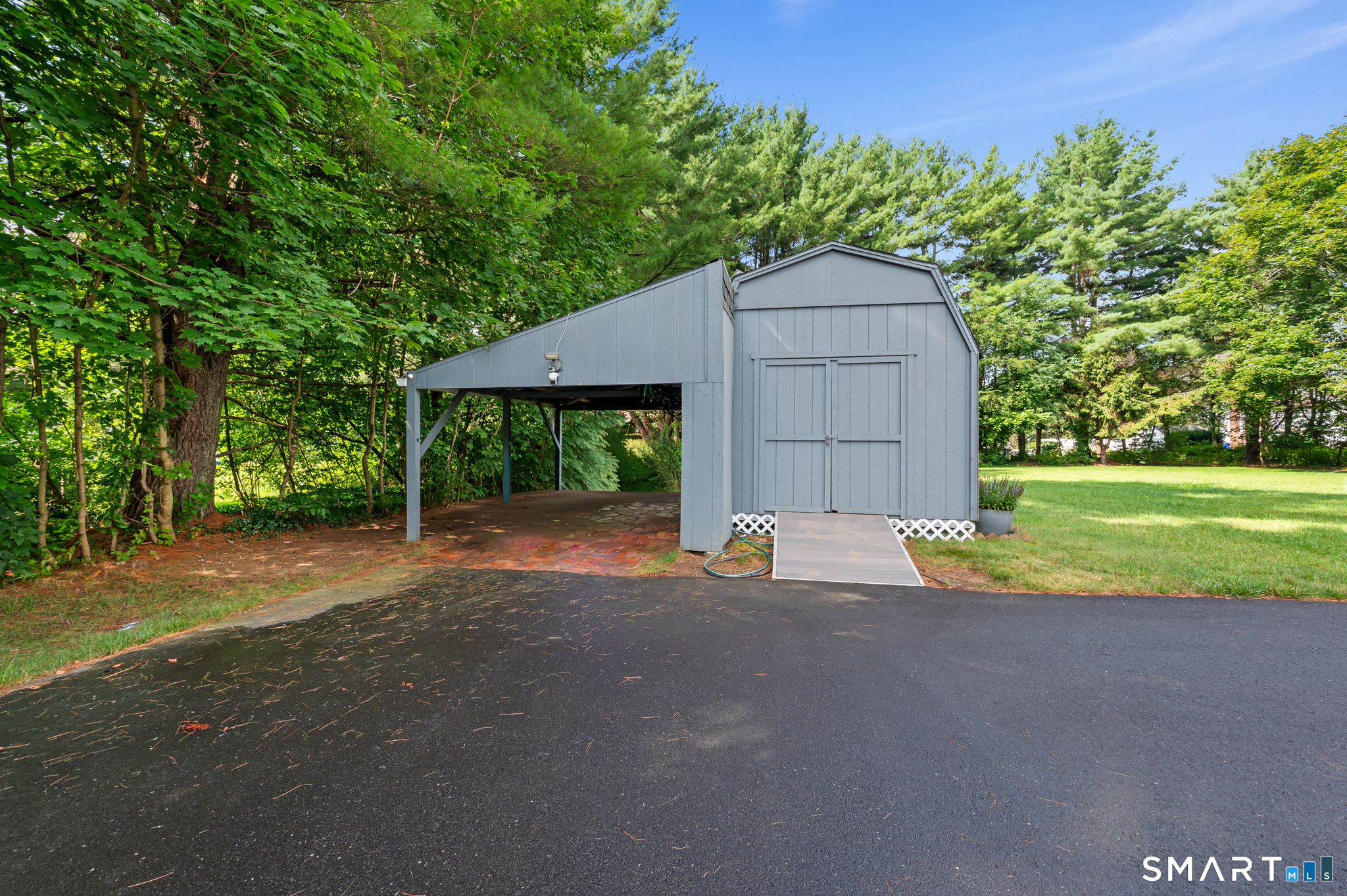 7 Field Drive photo 32