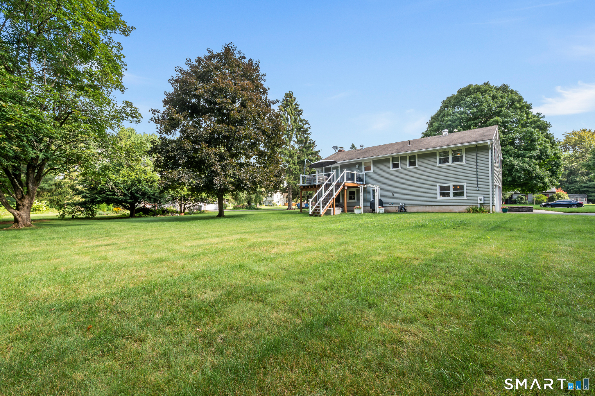 7 Field Drive photo 31