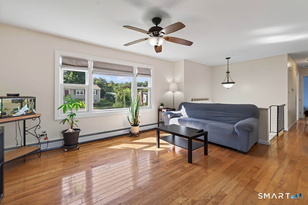 6 Ridge Road photo 2