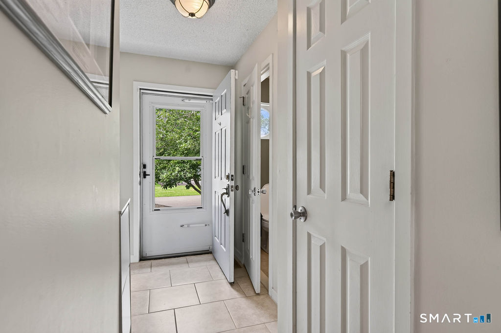 Photo 15 of 233 Mansfield Grove Road, East Haven, CT