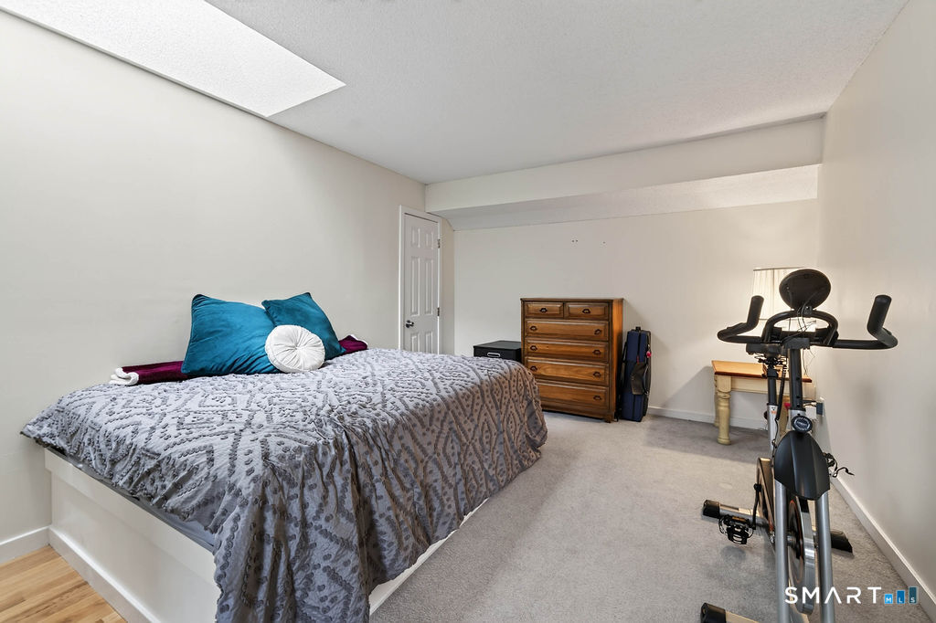 Photo 27 of 233 Mansfield Grove Road, East Haven, CT
