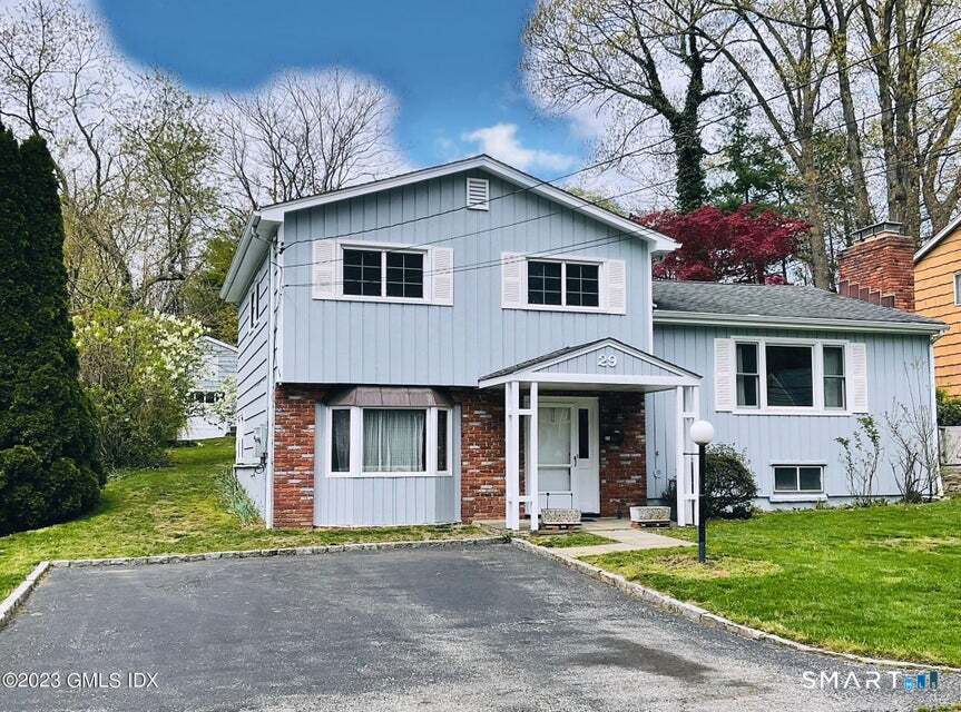 29 Amherst Road, Greenwich, Connecticut 06878
