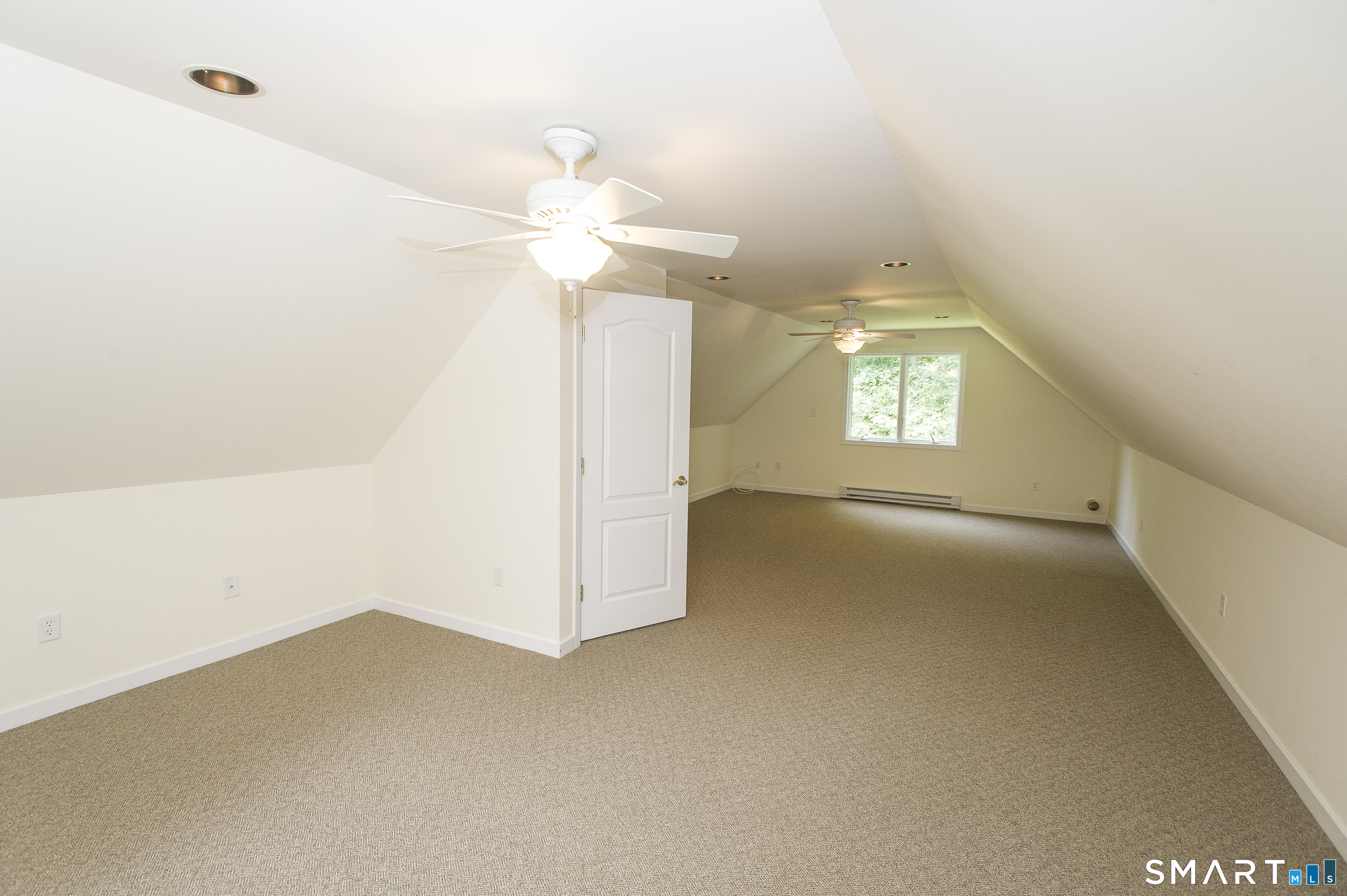 90 Mallory Road photo 22