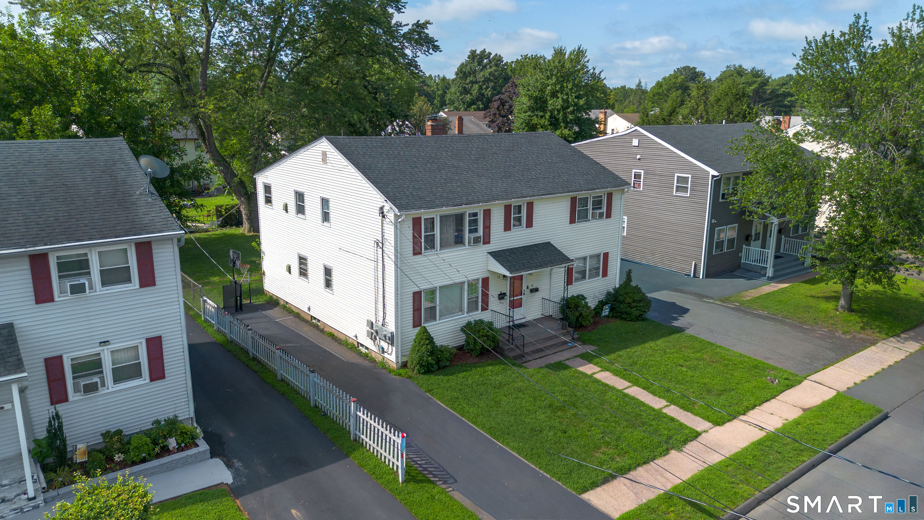 15-17 Leichtner Drive